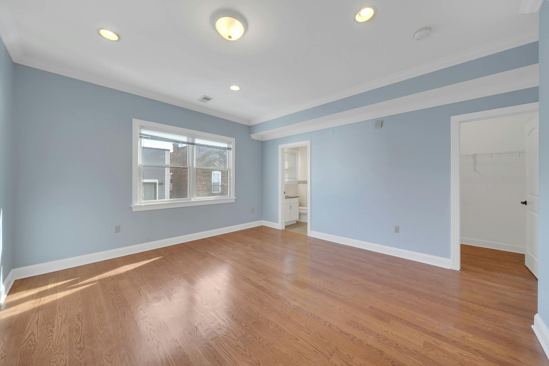96 Sherman Ave Unit# 2