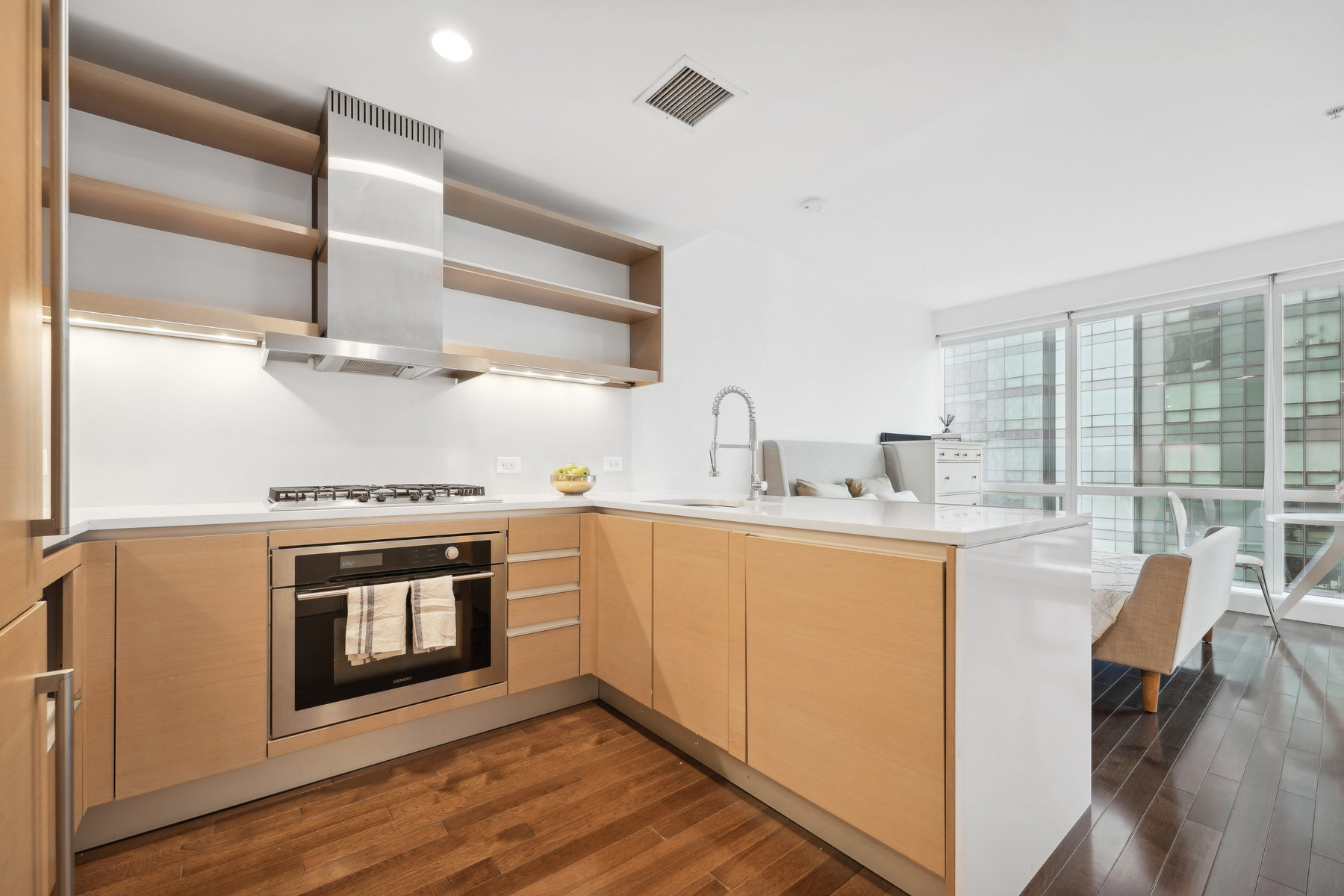77 Hudson St Unit# 2713