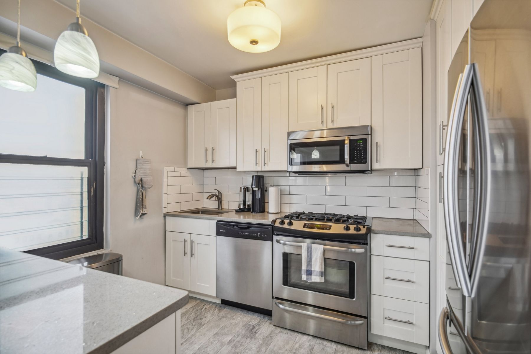135 Montgomery St Unit# 18F
