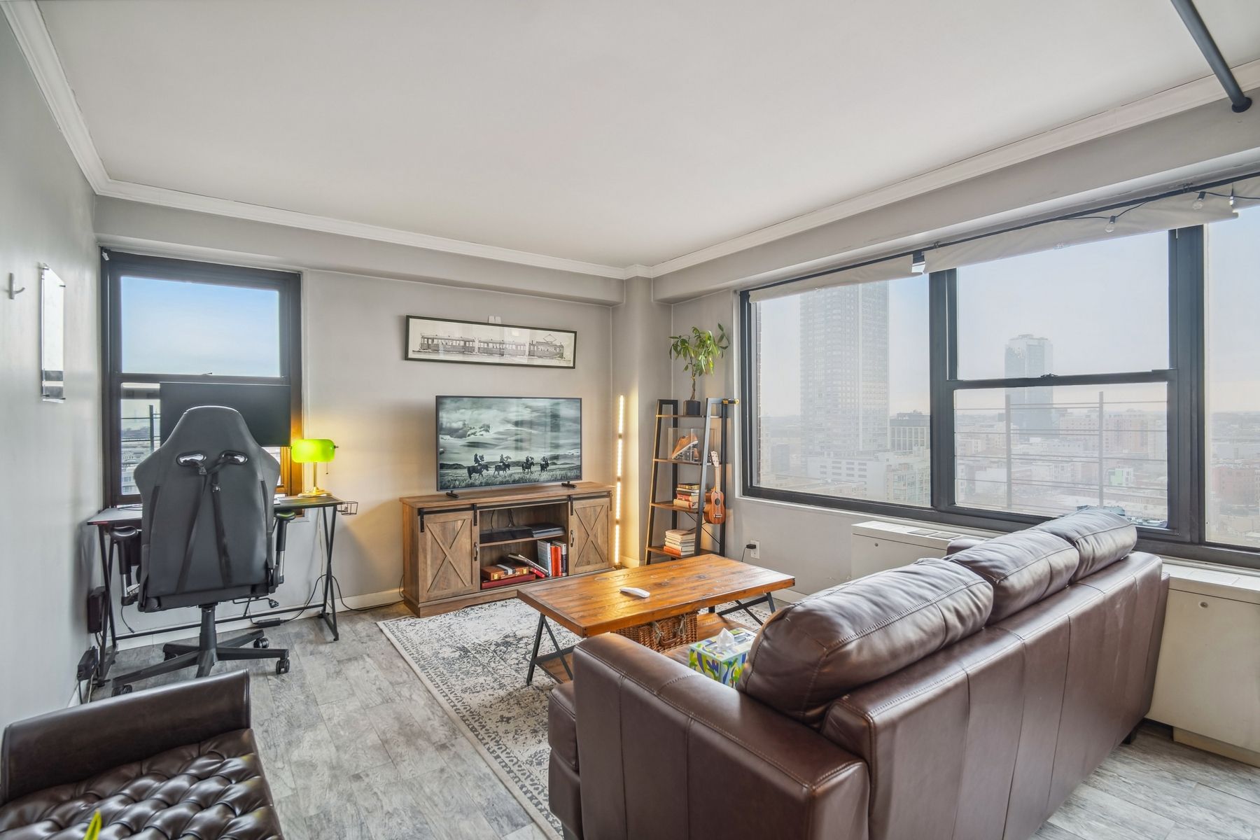 135 Montgomery St Unit# 18F