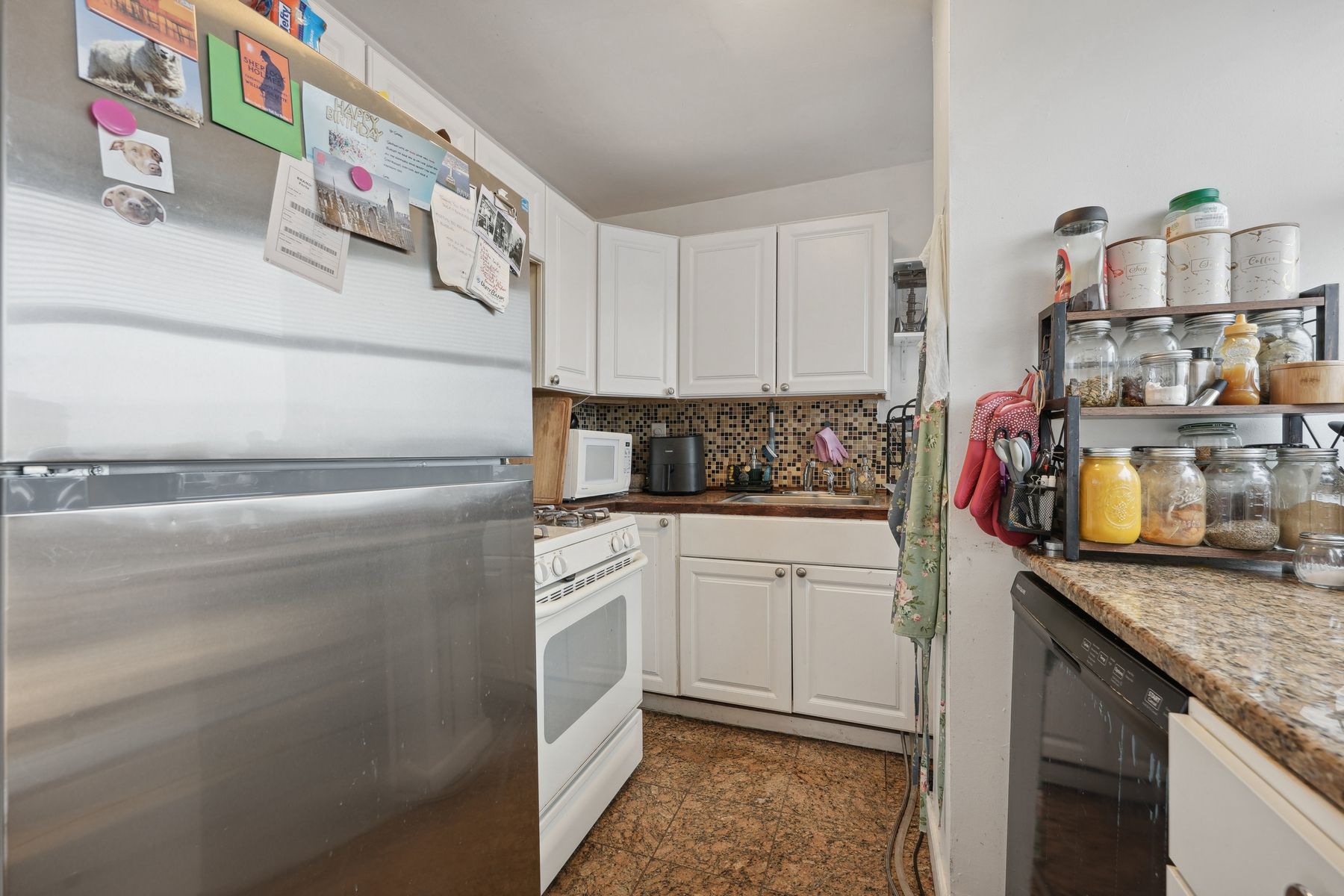 135 Montgomery St Unit# 6G