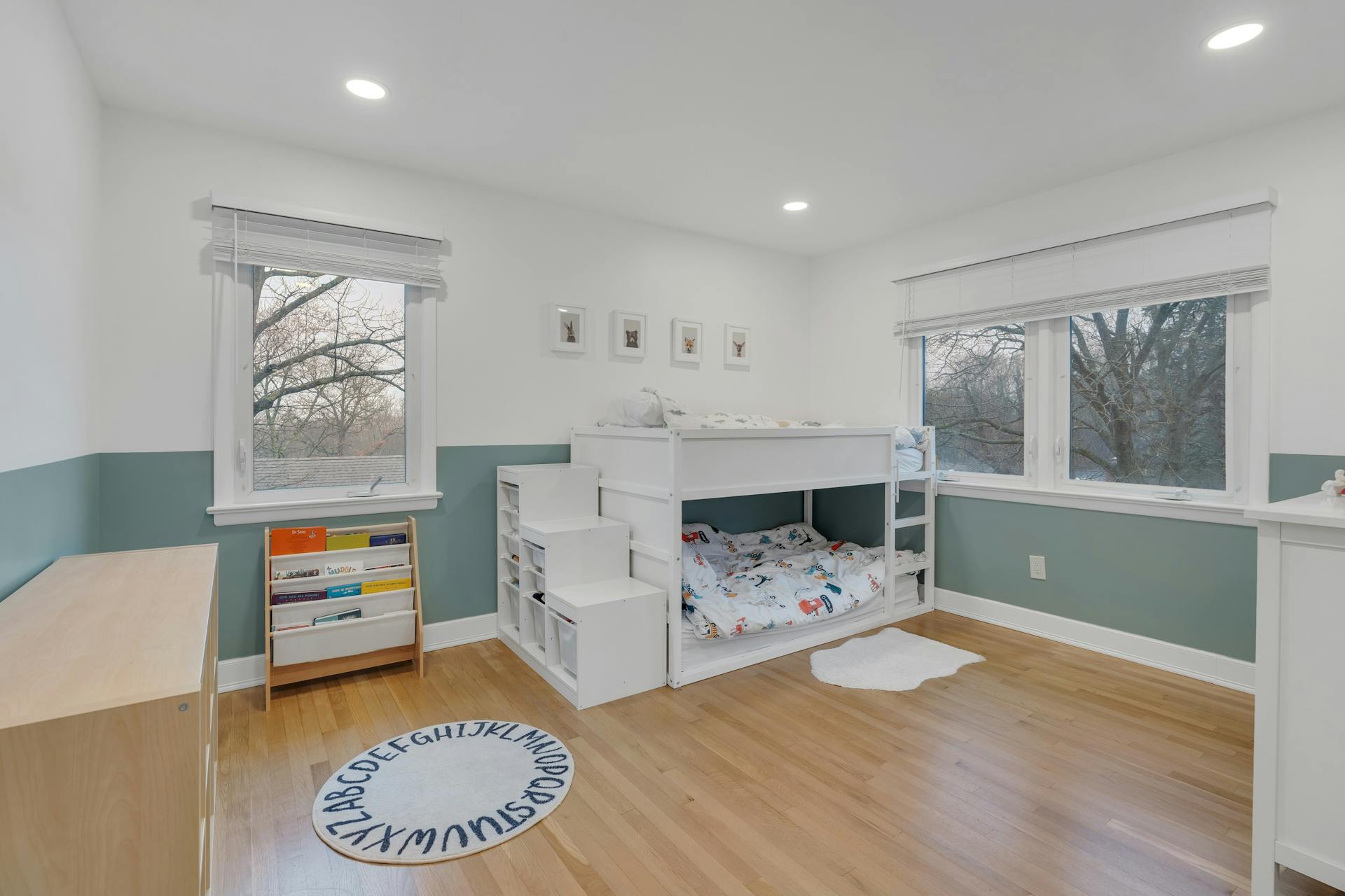 12 Oxford Dr