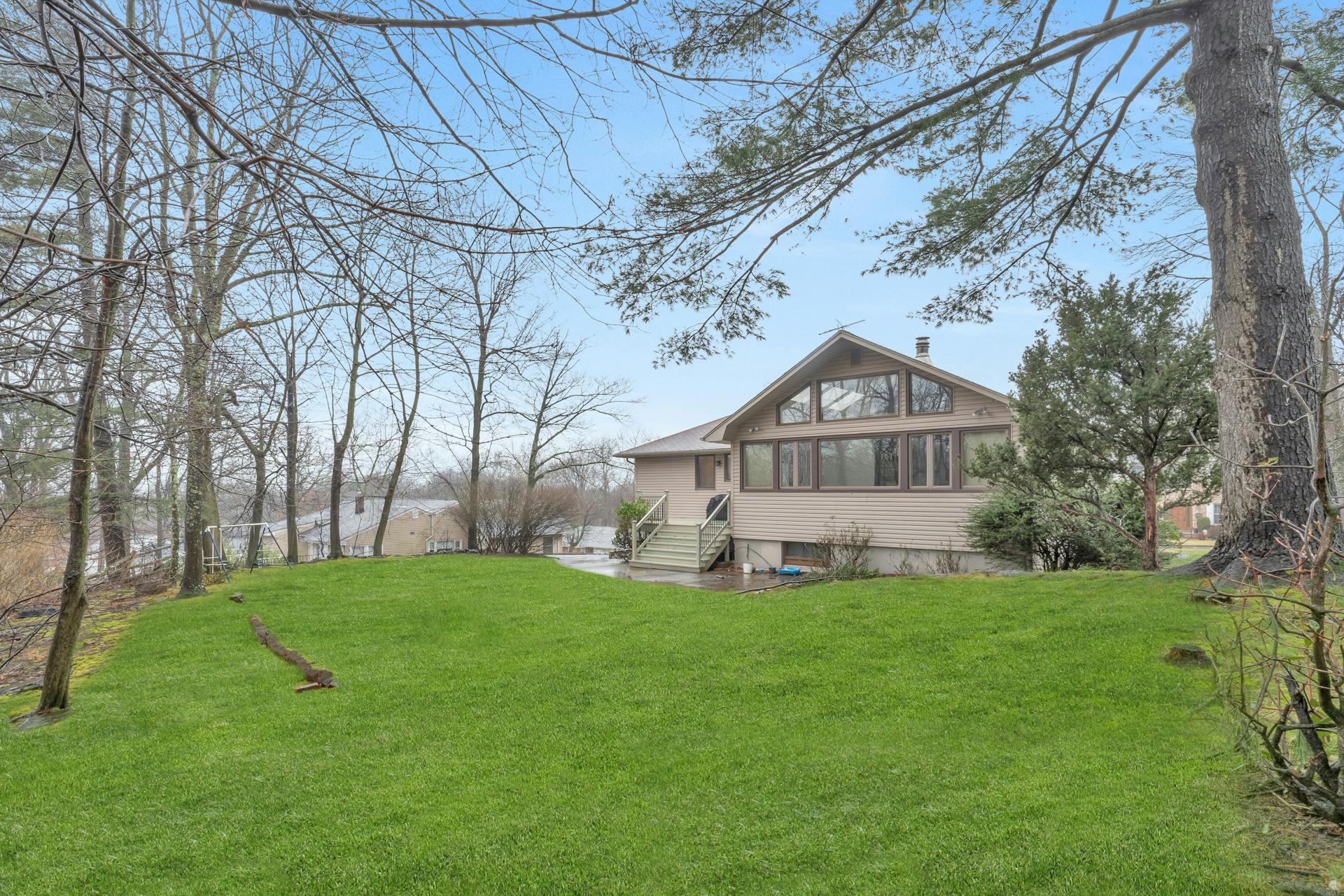 12 Oxford Dr
