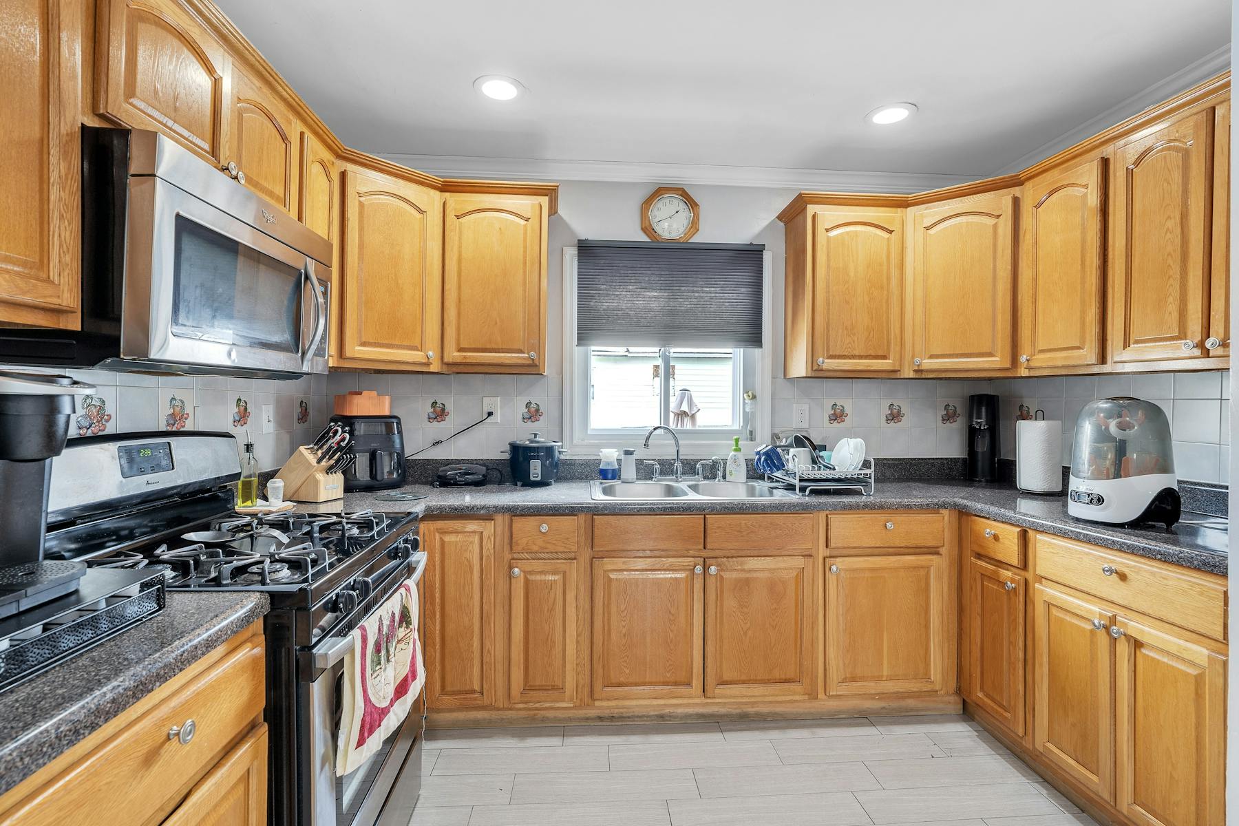 1045 John Glenn Dr 