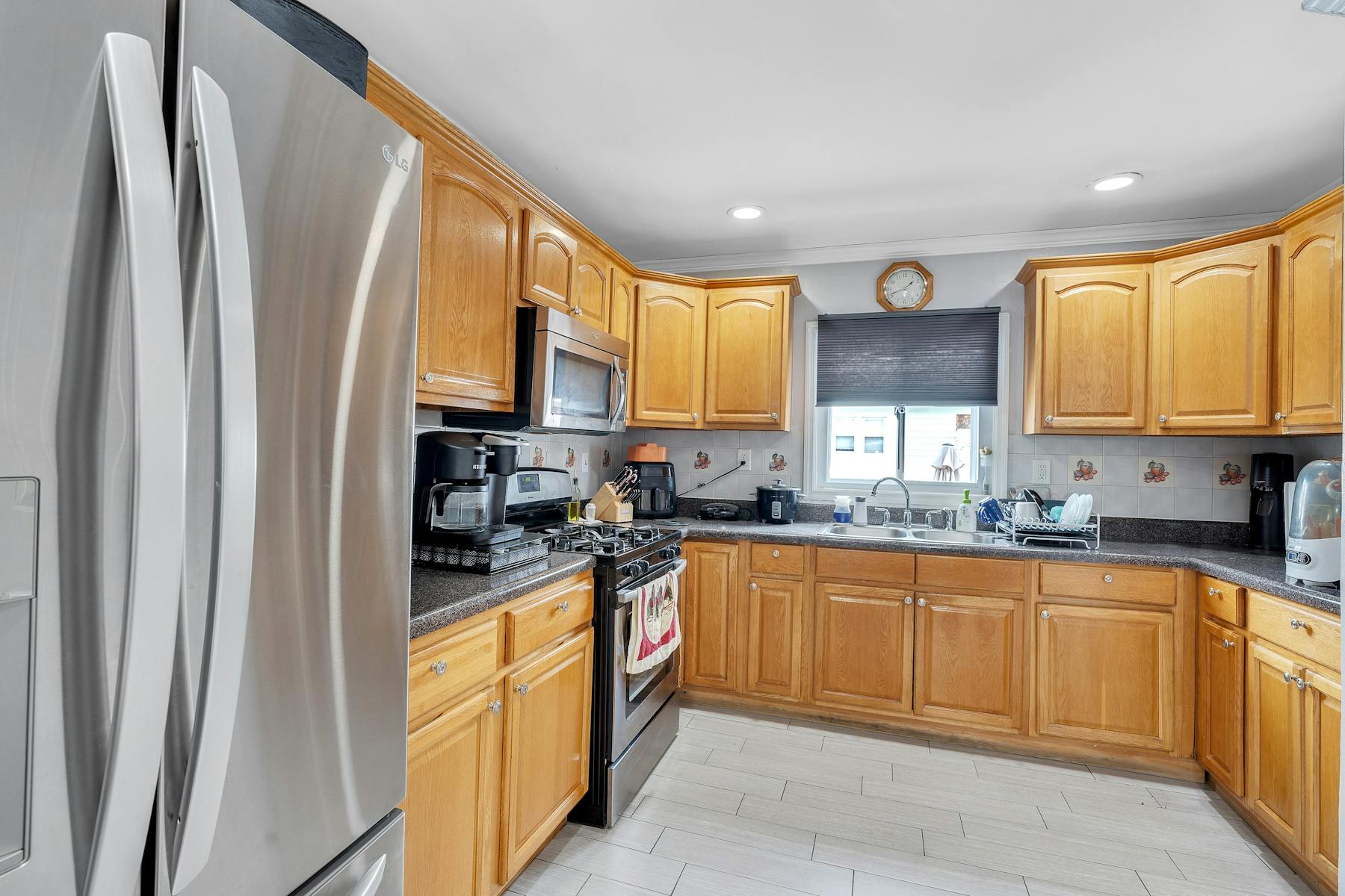 1045 John Glenn Dr 