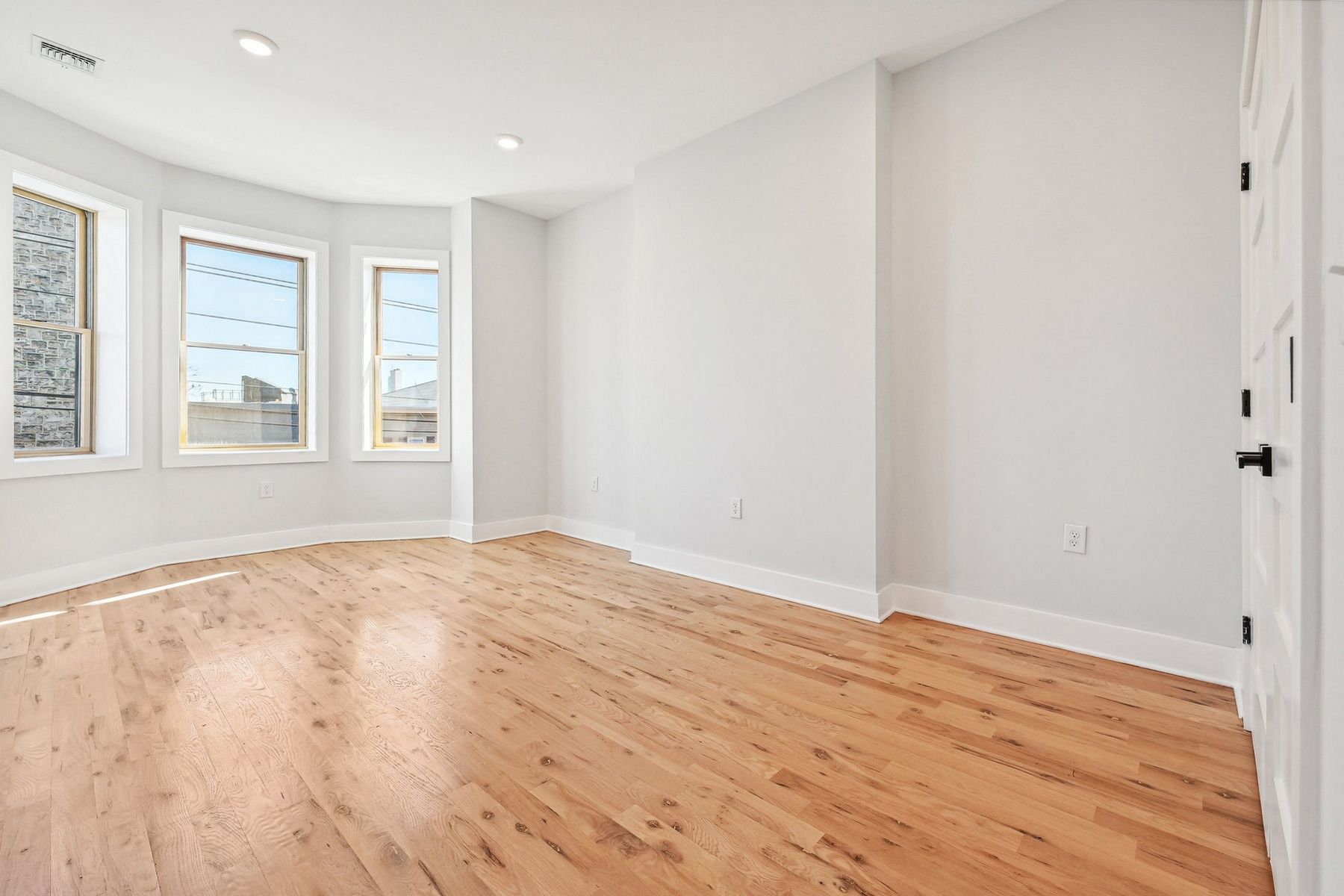 933A Summit Ave Unit# 3