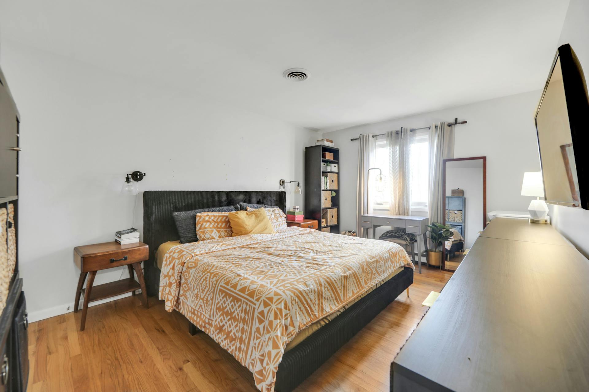 489 Jersey Ave Unit# D