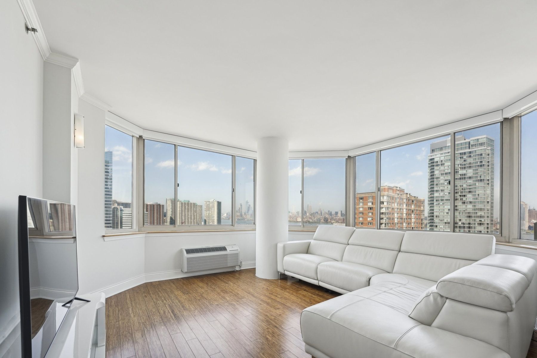 1 2nd St Unit# 2012