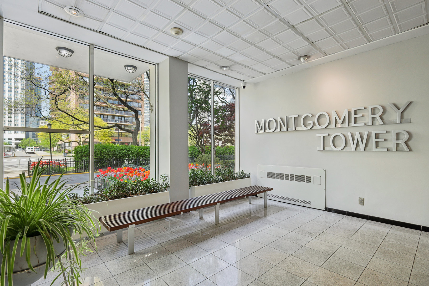 135 Montgomery St Unit# 16C