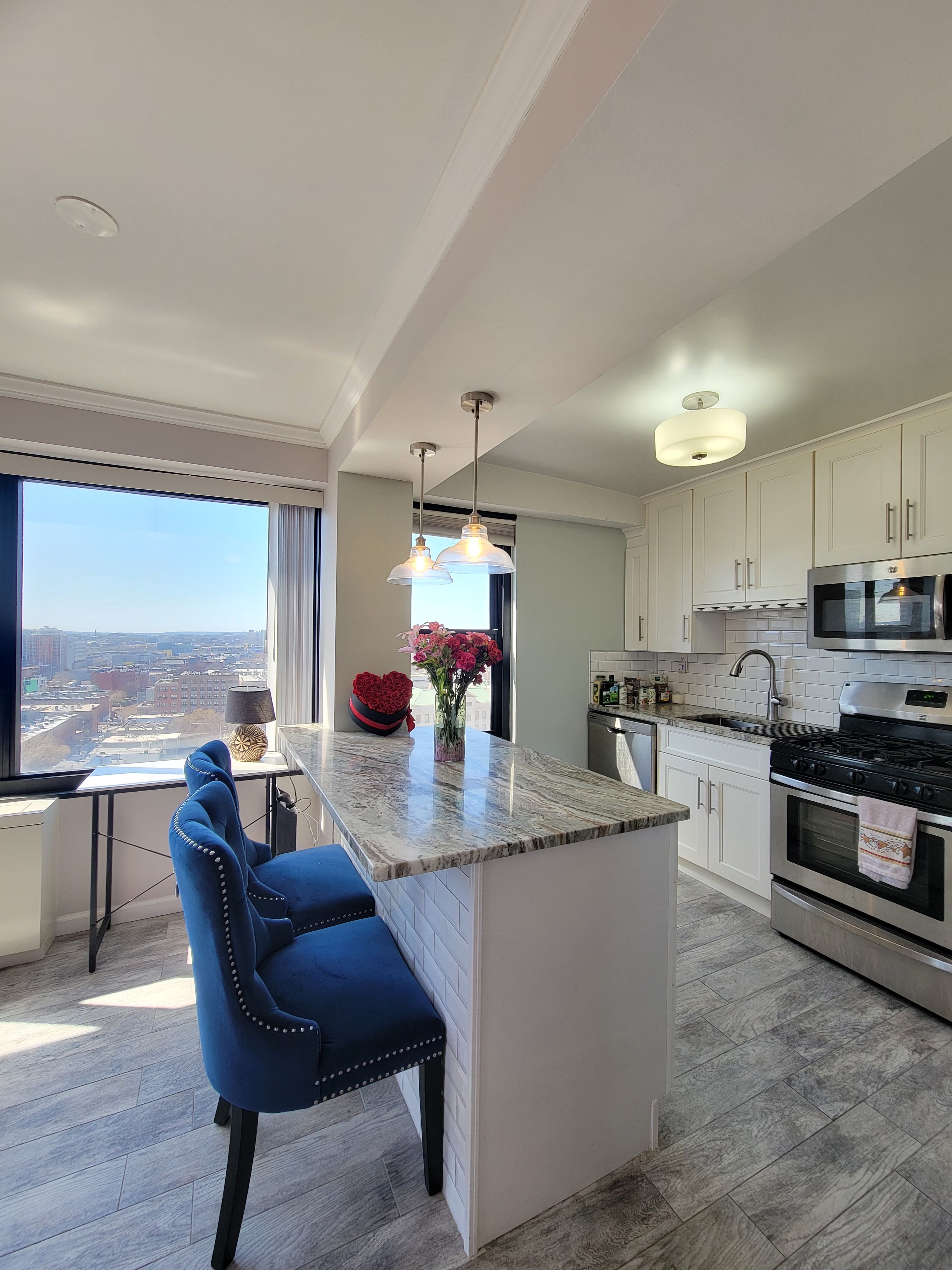 135 Montgomery St Unit# 17F