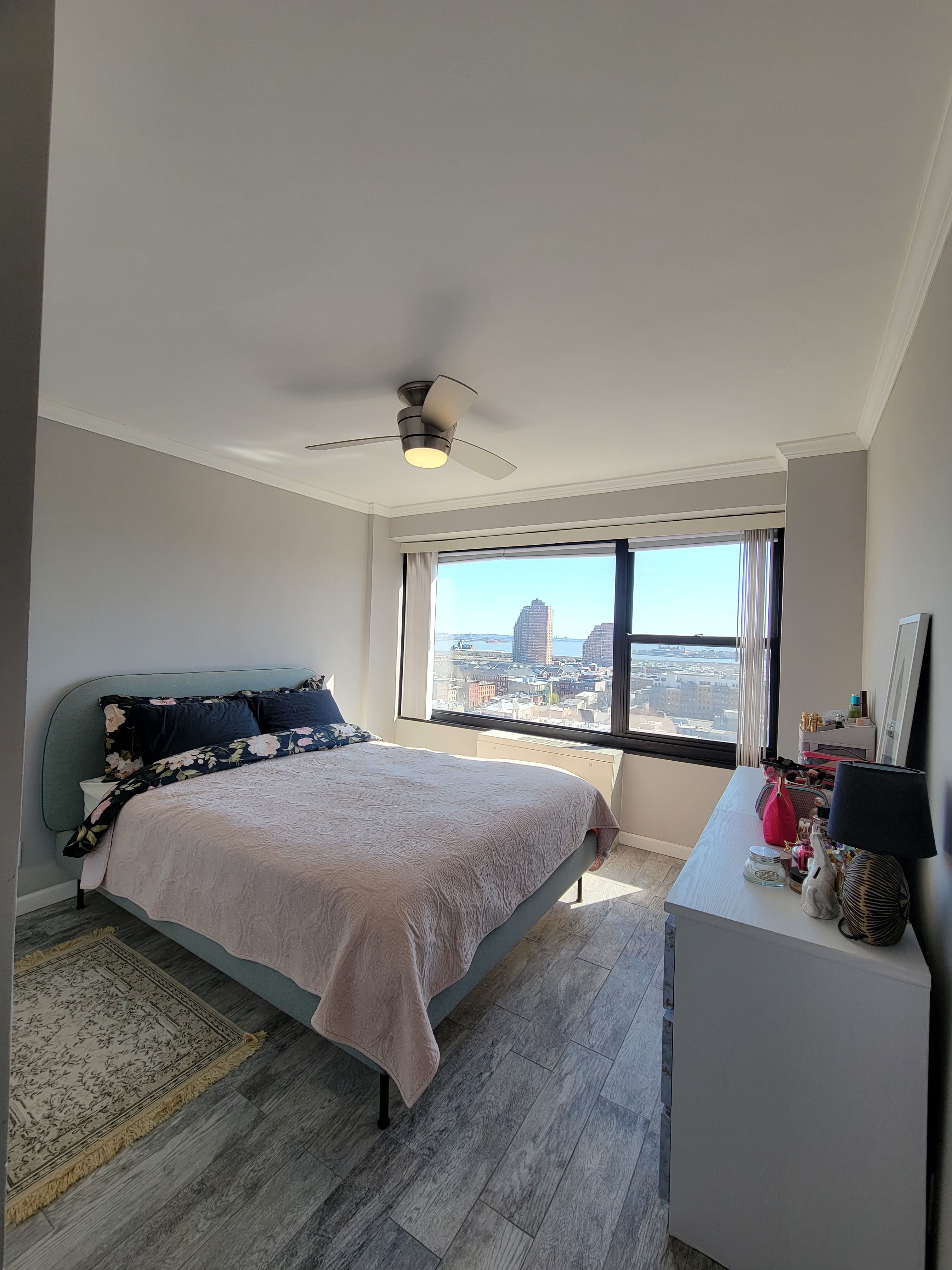 135 Montgomery St Unit# 17F