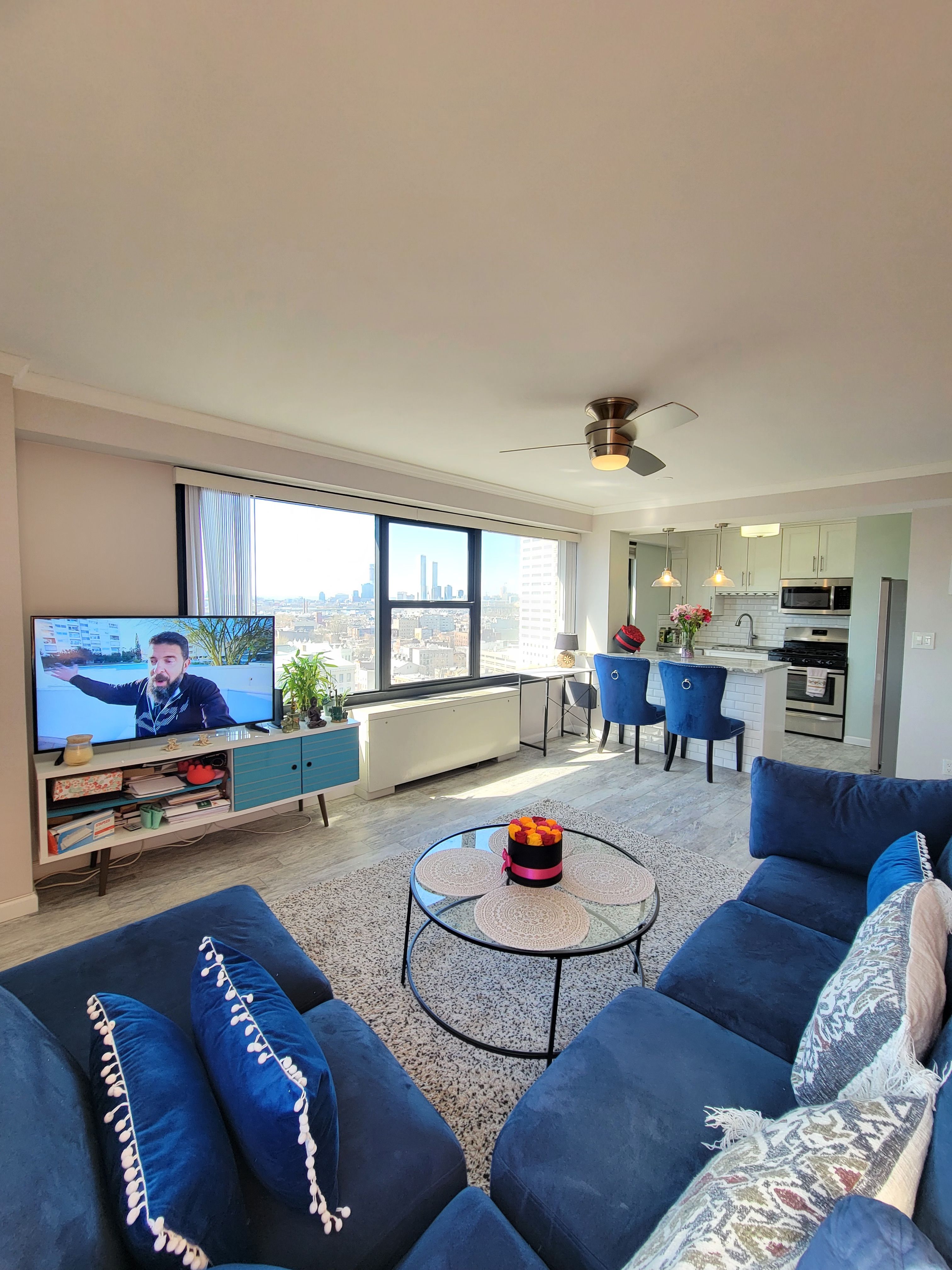 135 Montgomery St Unit# 17F
