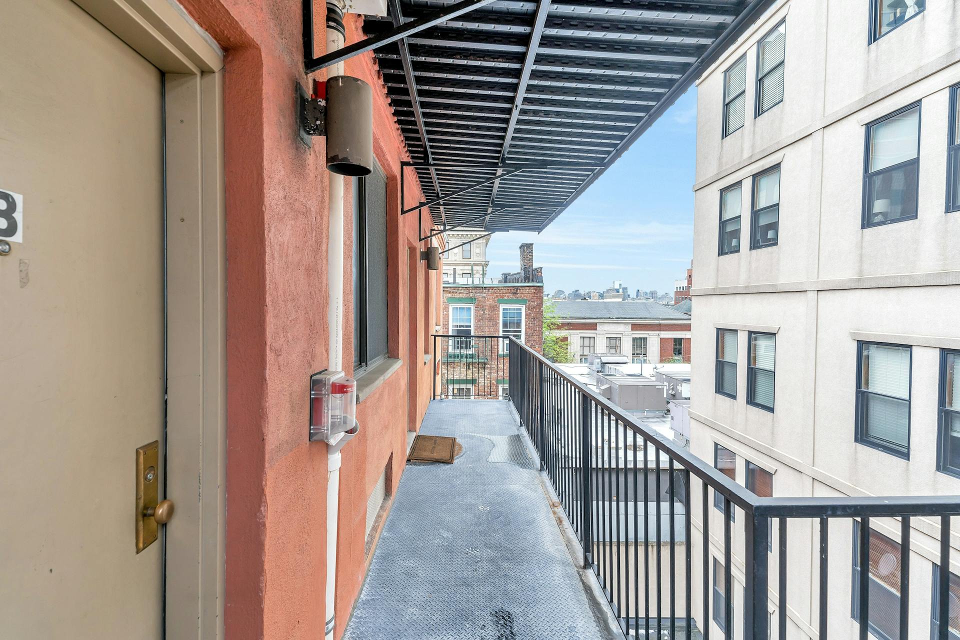 41 1st St Unit# 4B