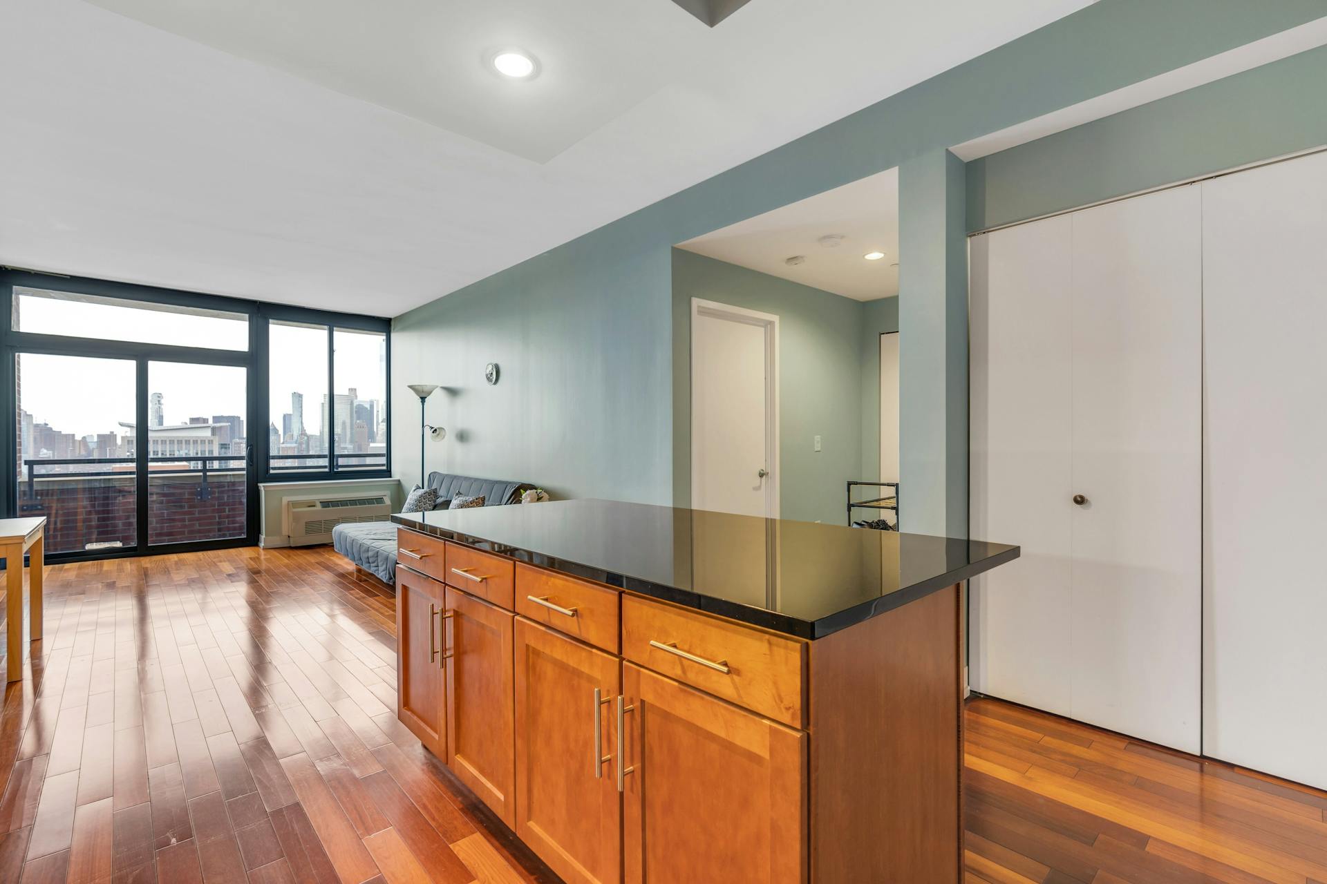 389 Washington St Unit# 29J
