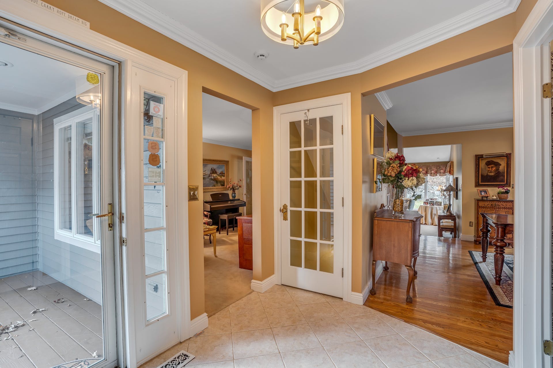 21 Crescent Hollow Court 
