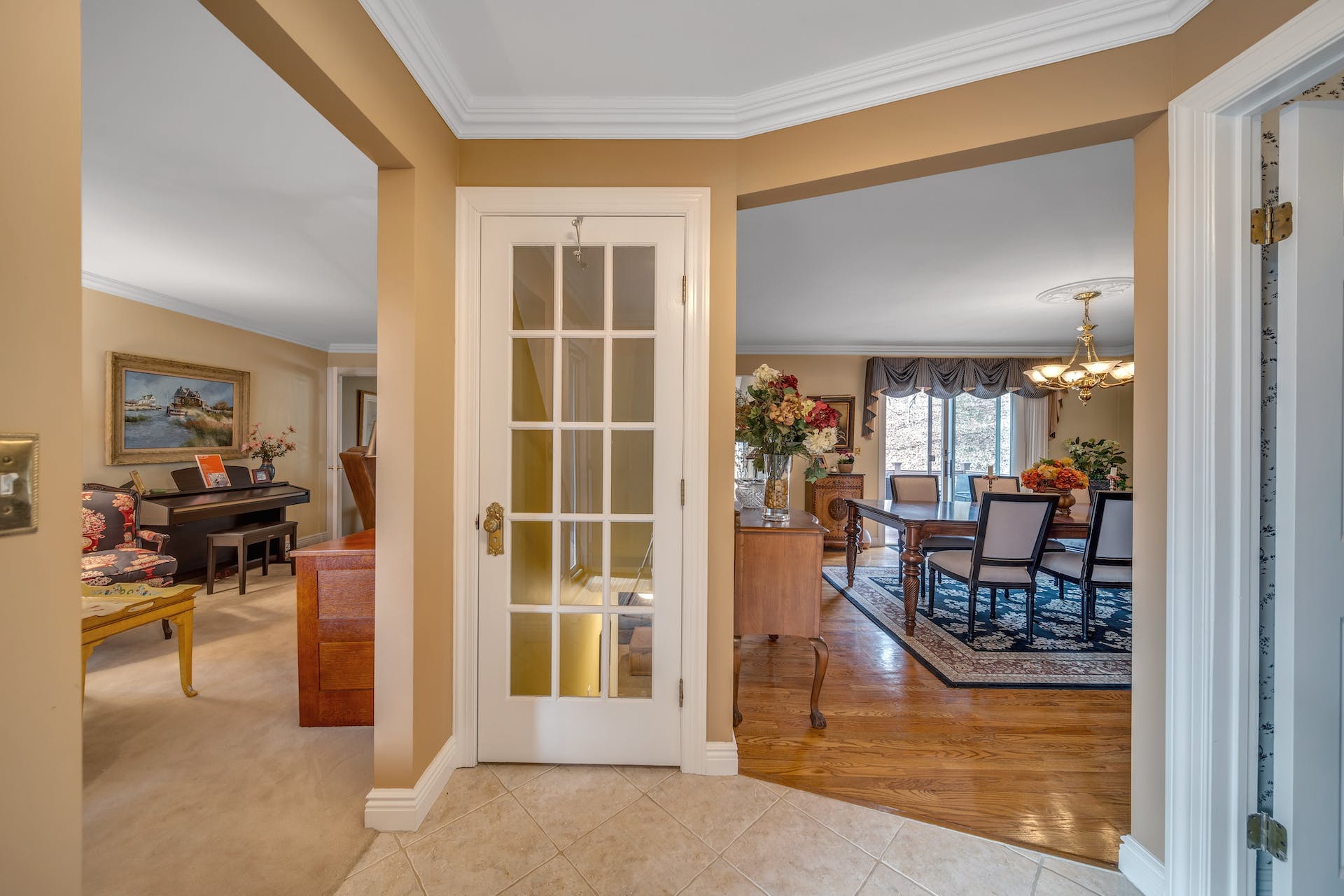 21 Crescent Hollow Court 