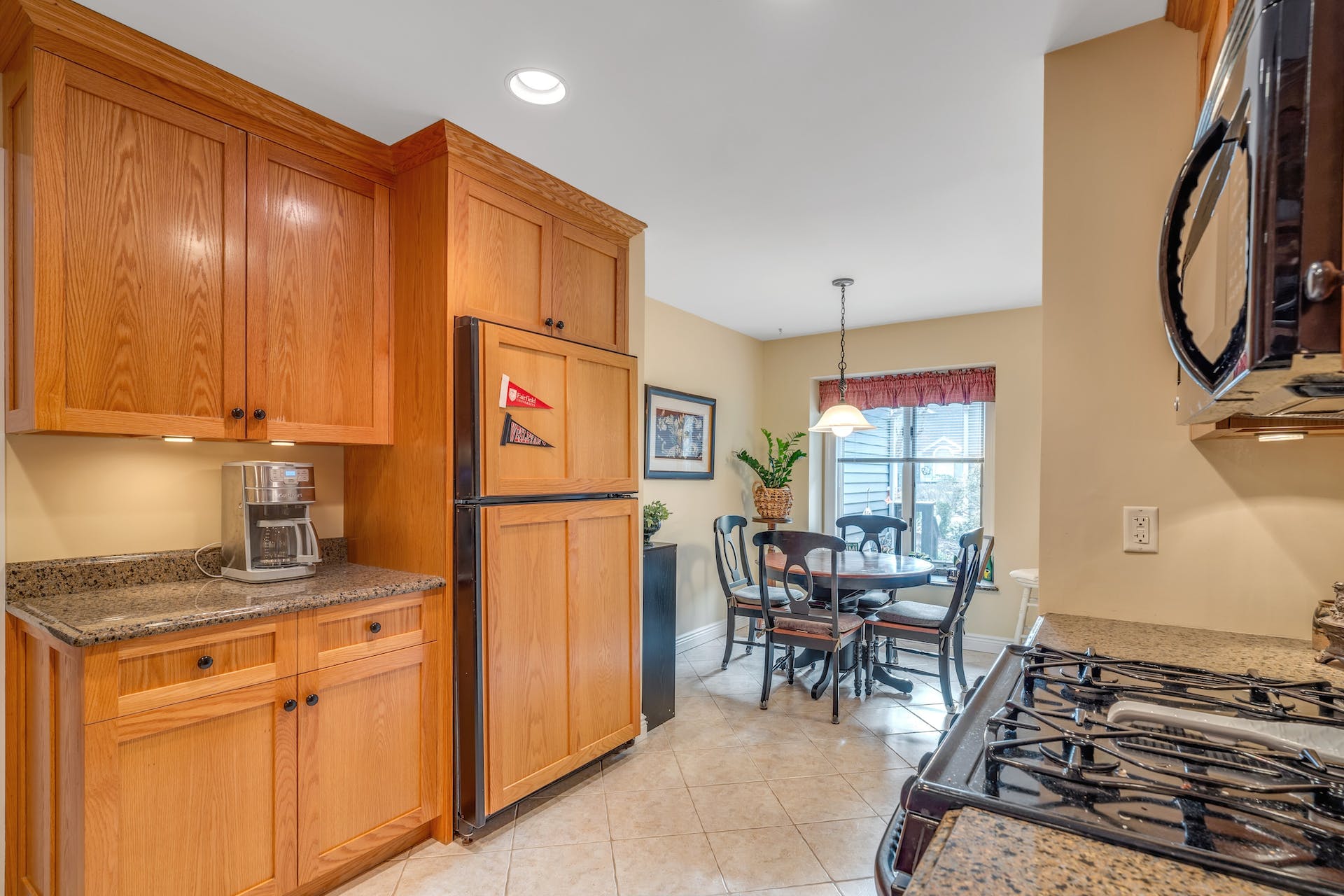 21 Crescent Hollow Court 
