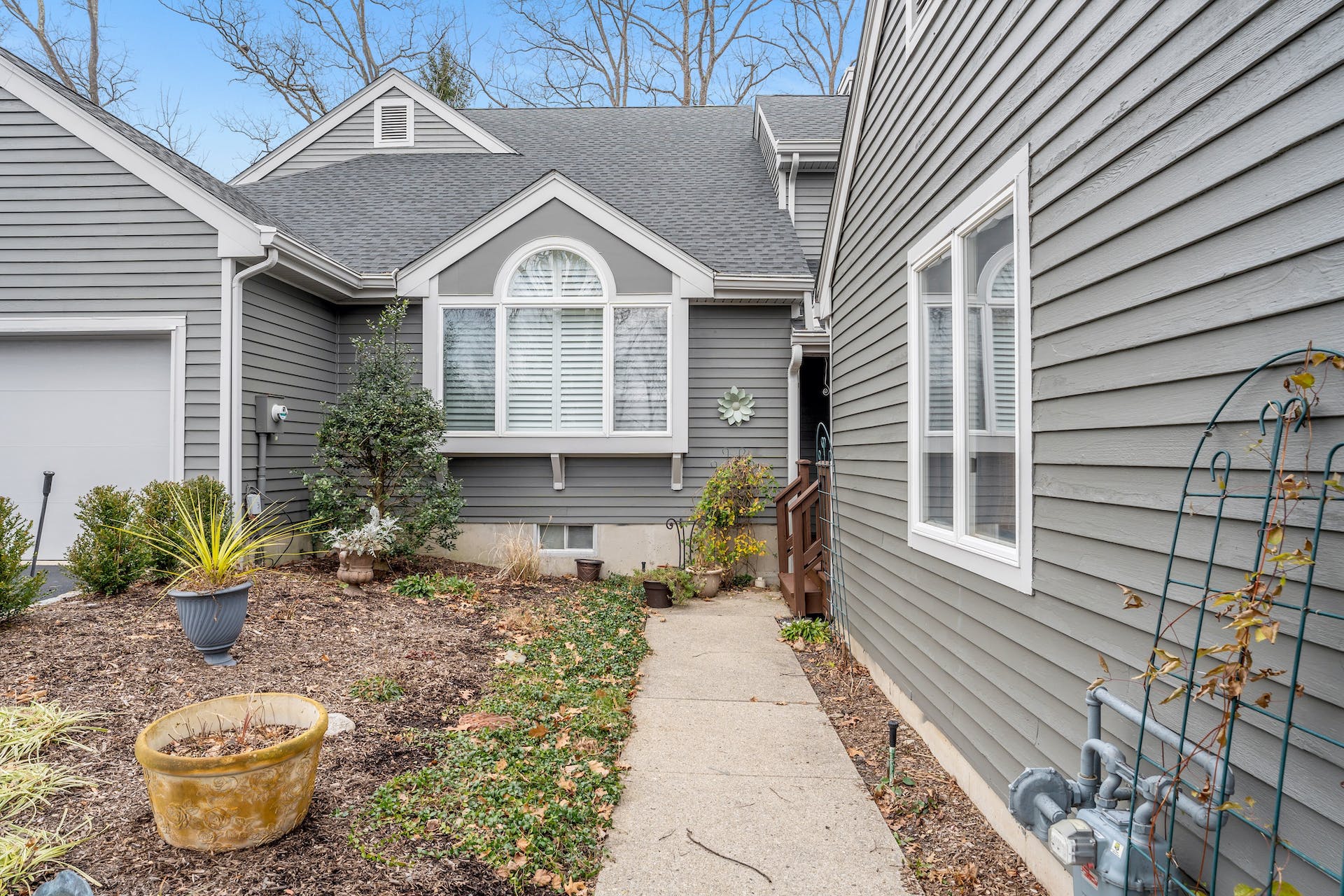 21 Crescent Hollow Court 