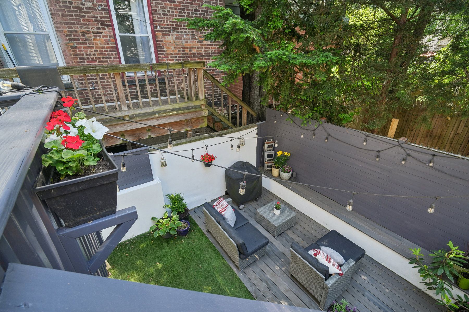 317 1/2 7th St