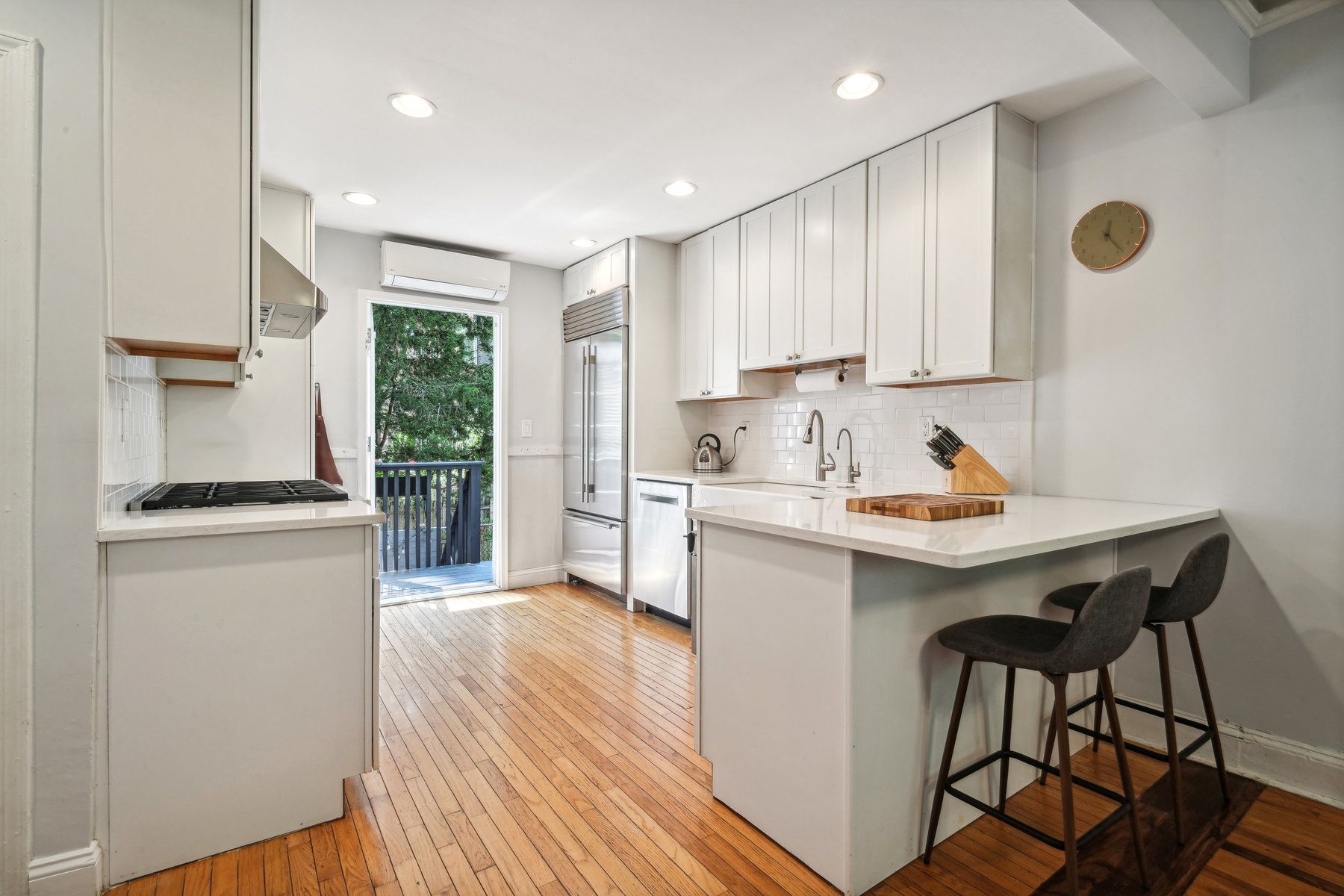 317 1/2 7th St