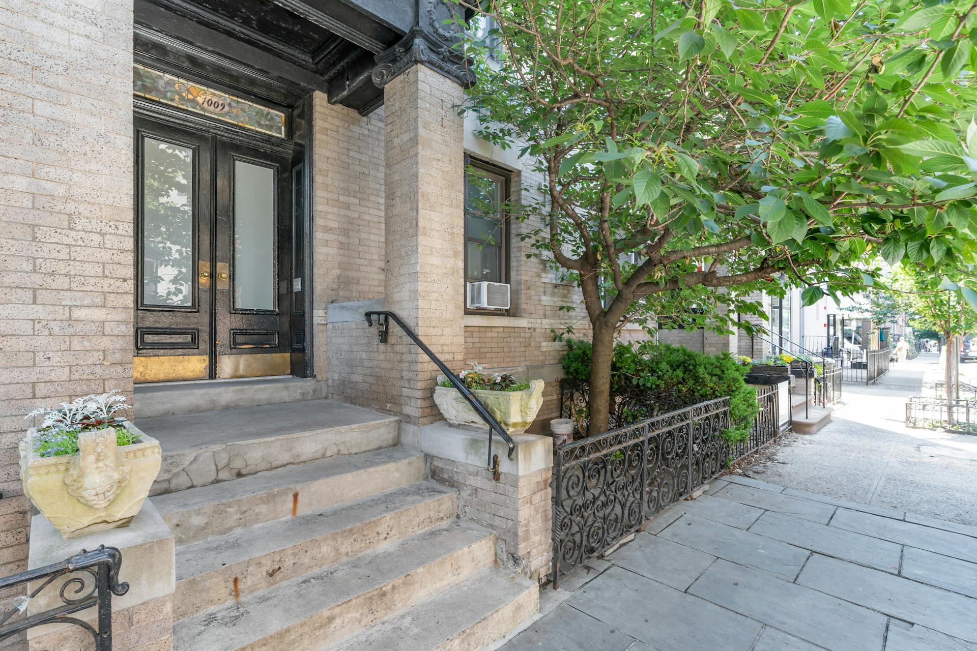 1009 Willow Ave Unit# 5