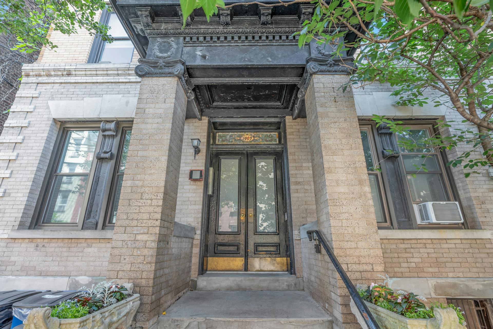 1009 Willow Ave Unit# 5