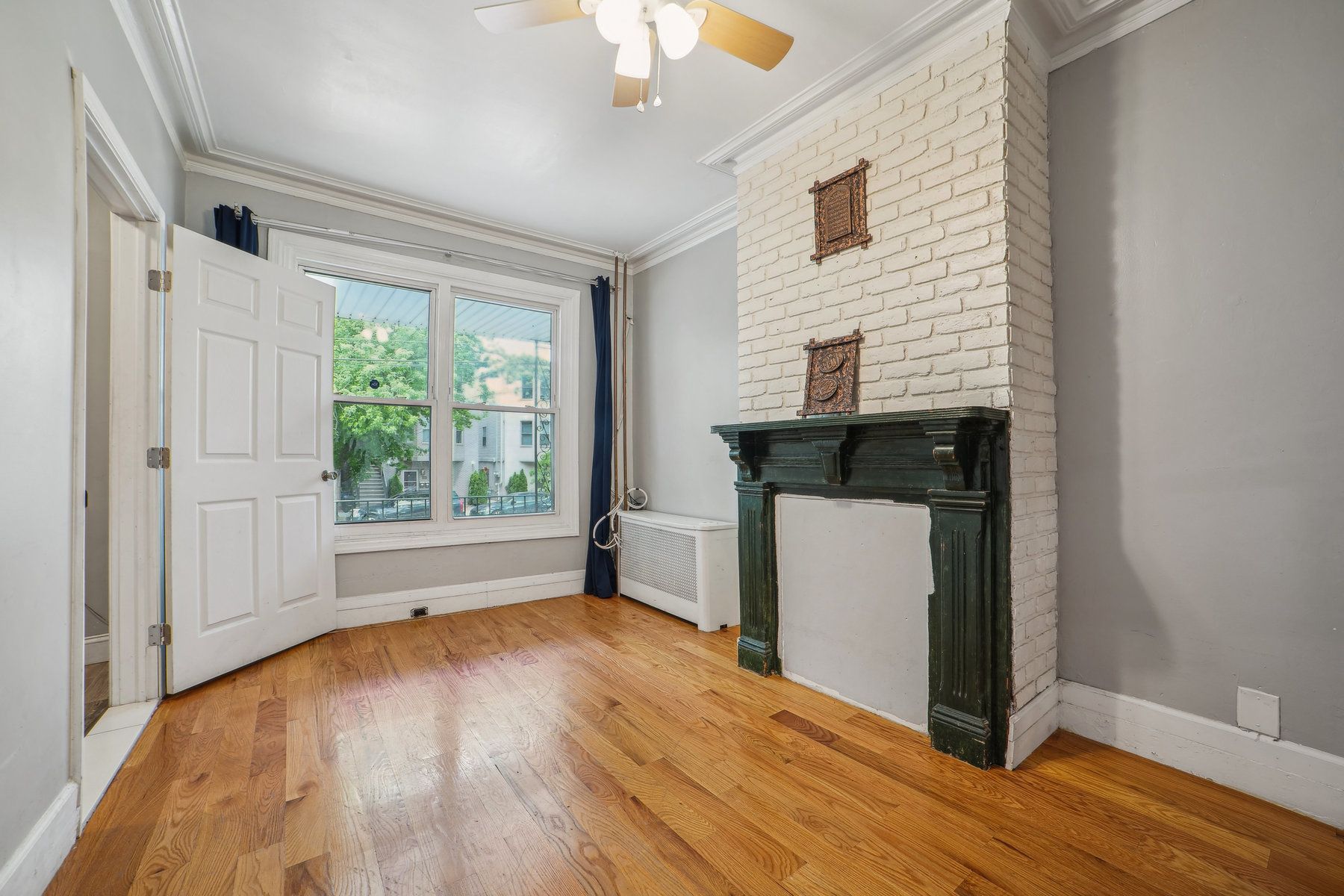 444 Mallory Ave 