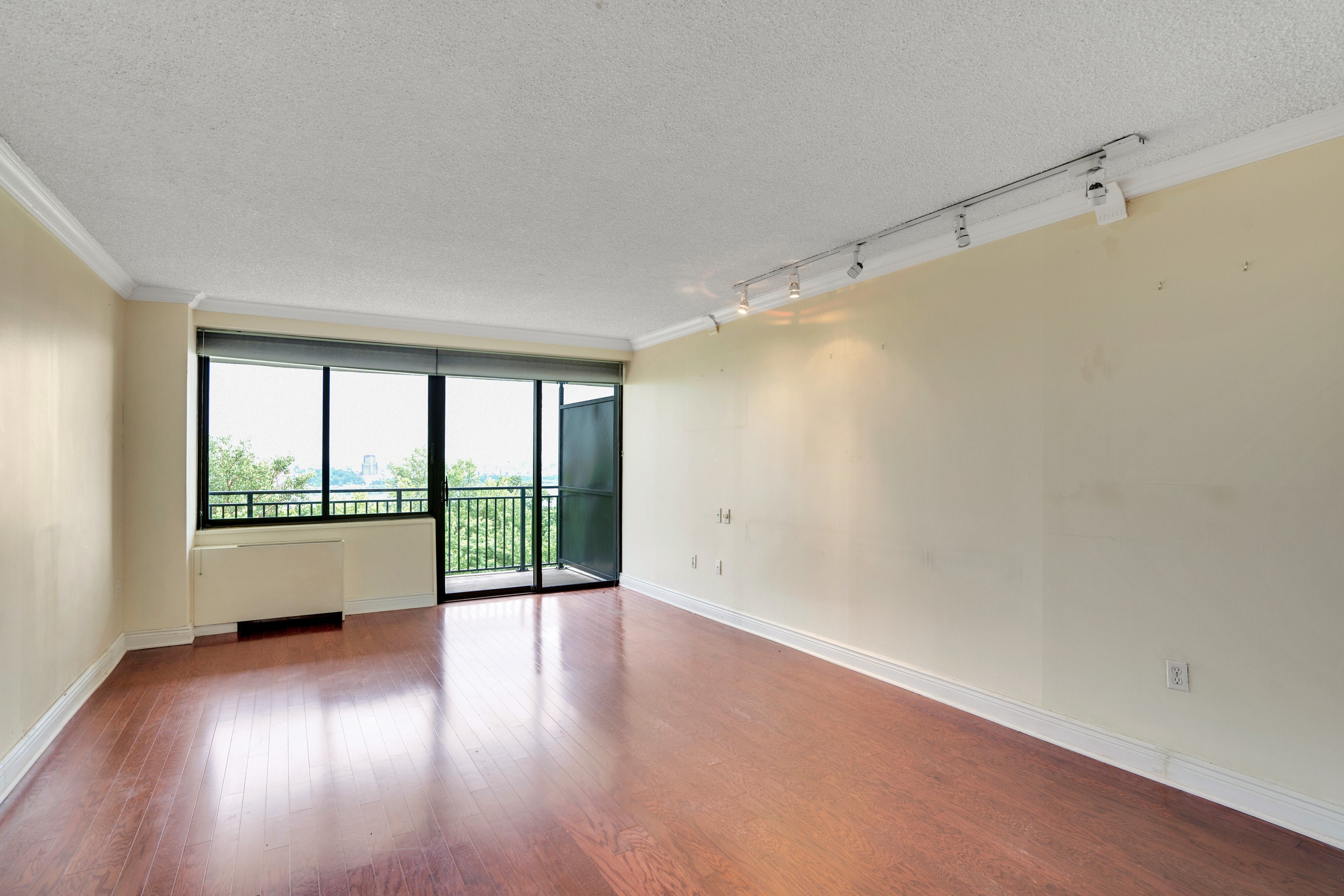 1500 Palisade Avenue Unit# 8A