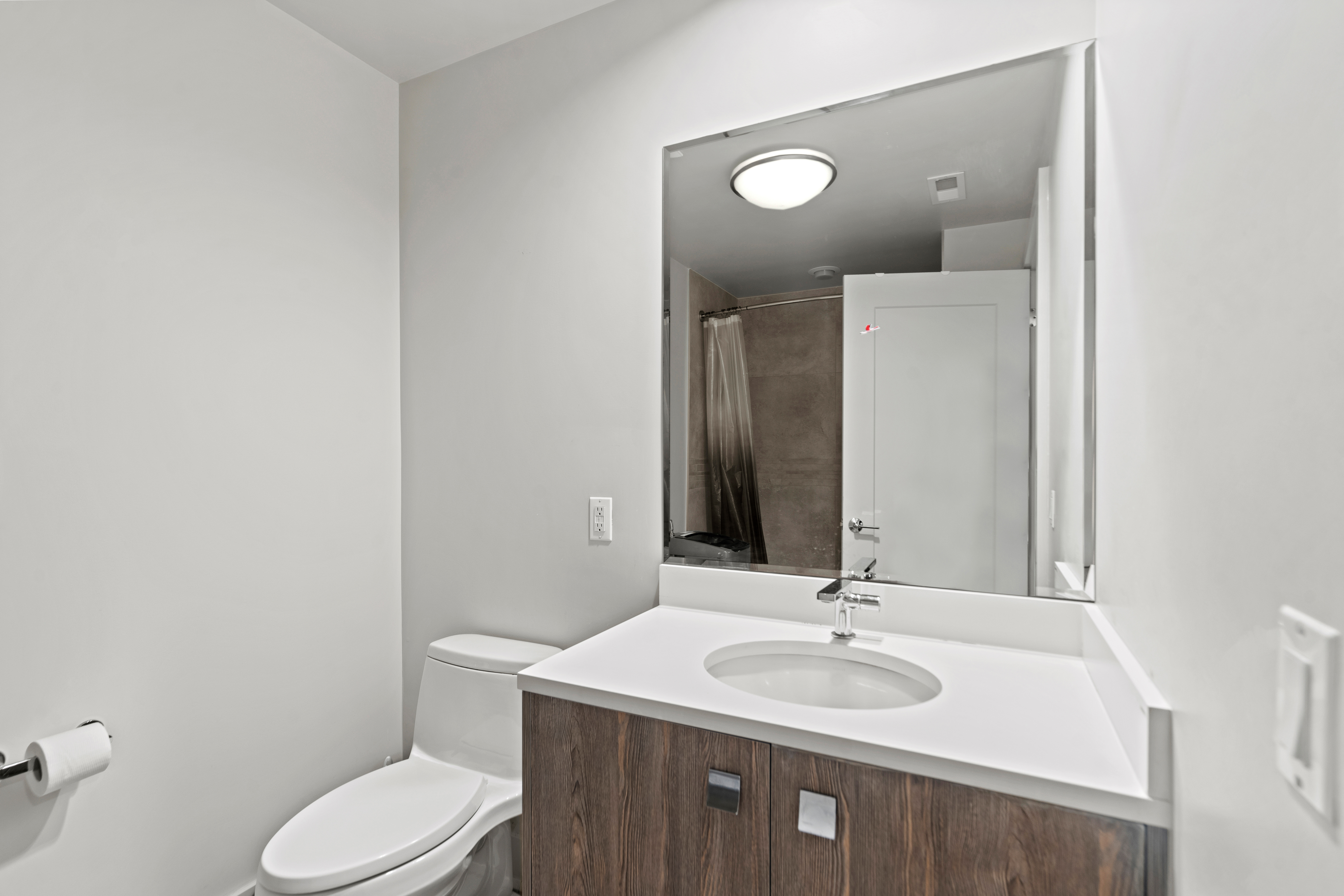 150 Henley Pl Unit# 303
