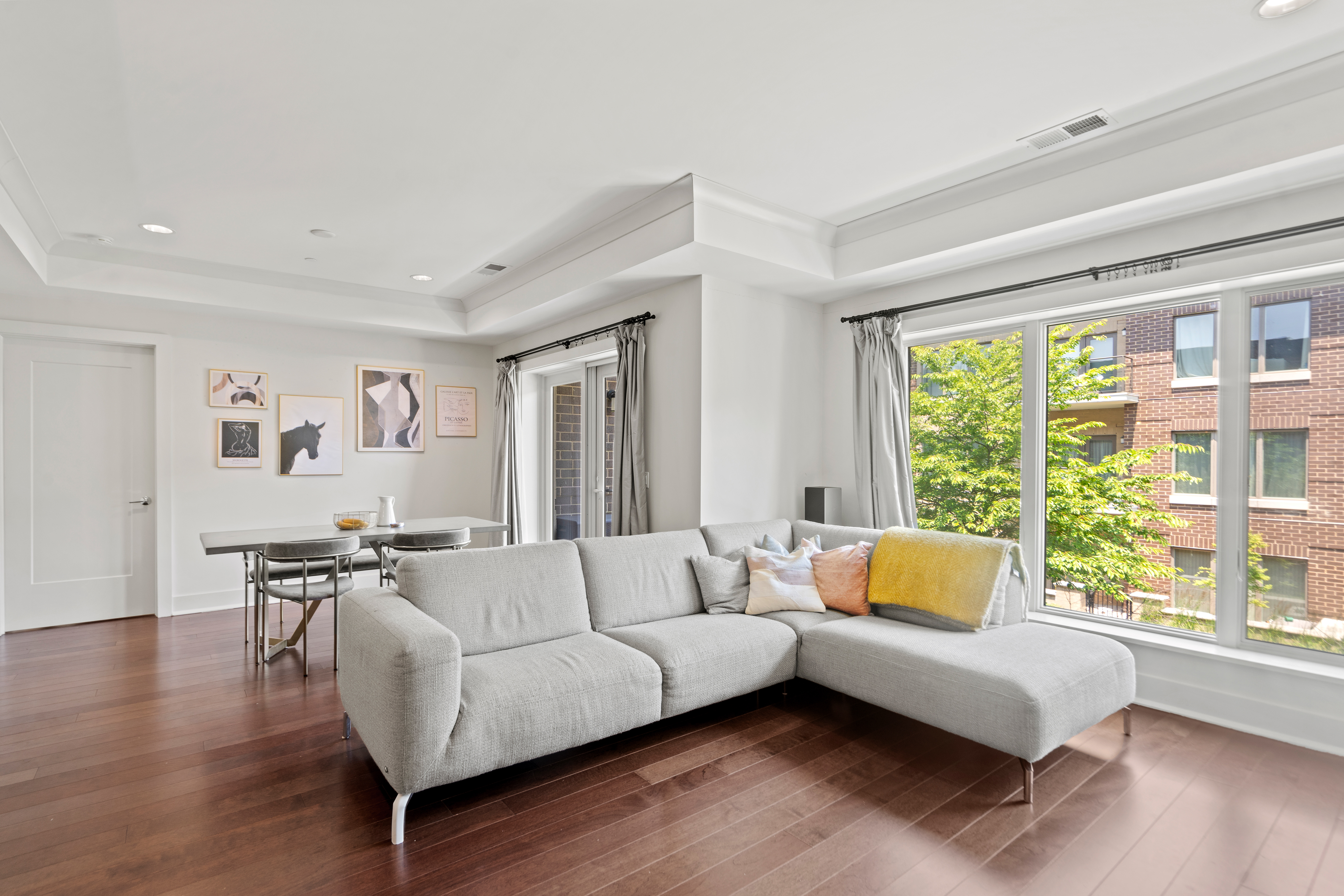 150 Henley Pl Unit# 303