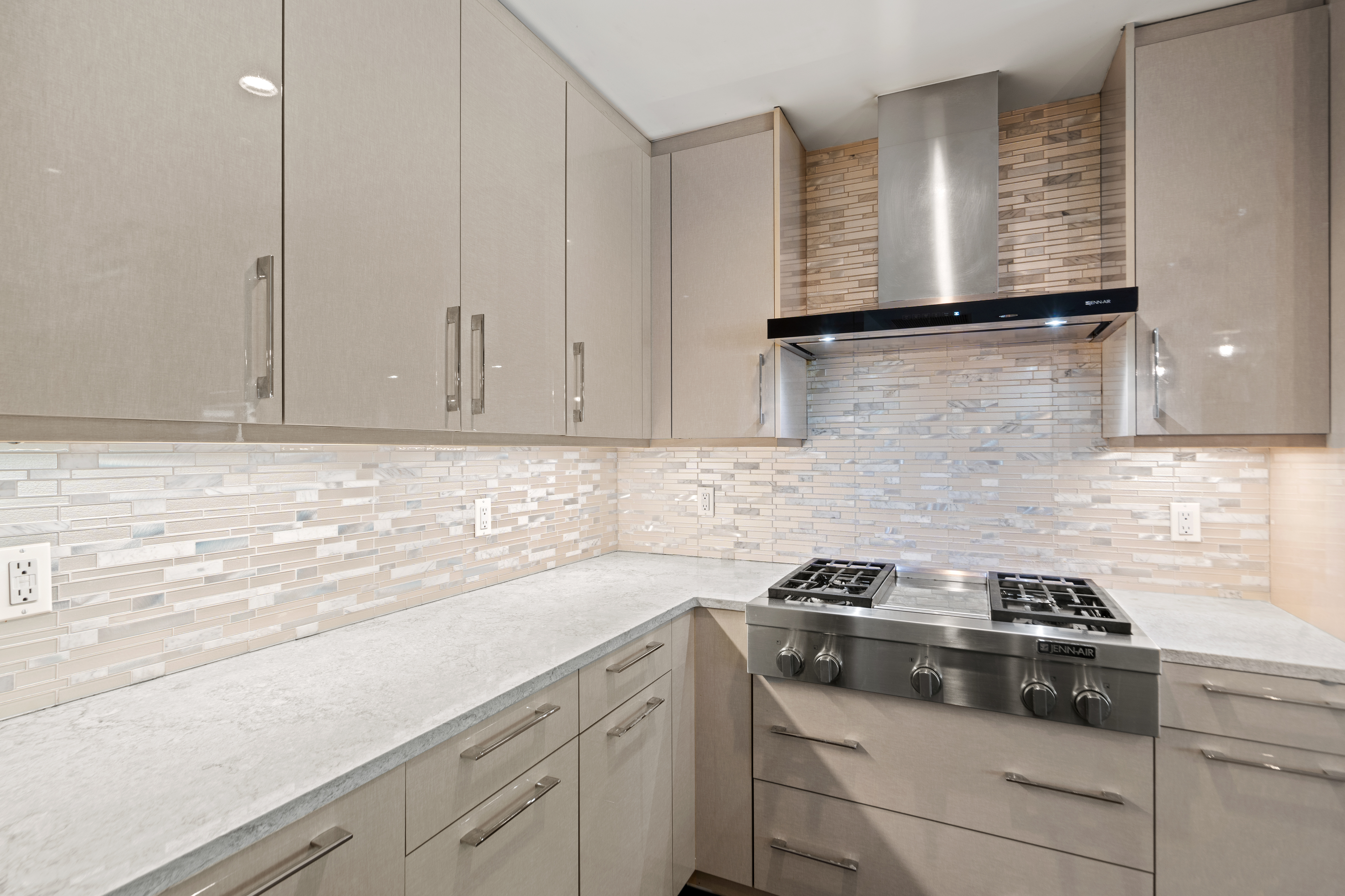 150 Henley Pl Unit# 303
