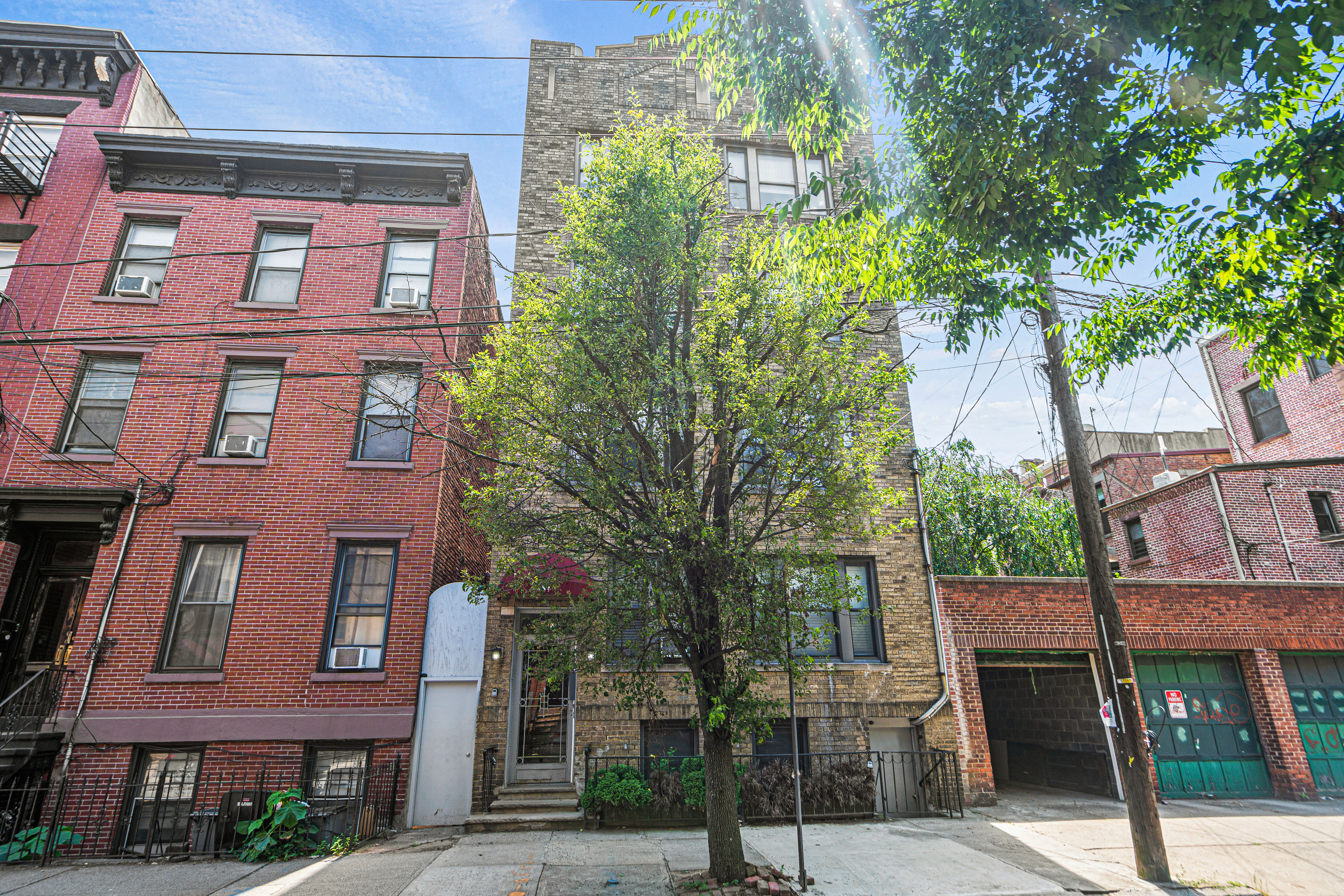 247 Montgomery St #B 