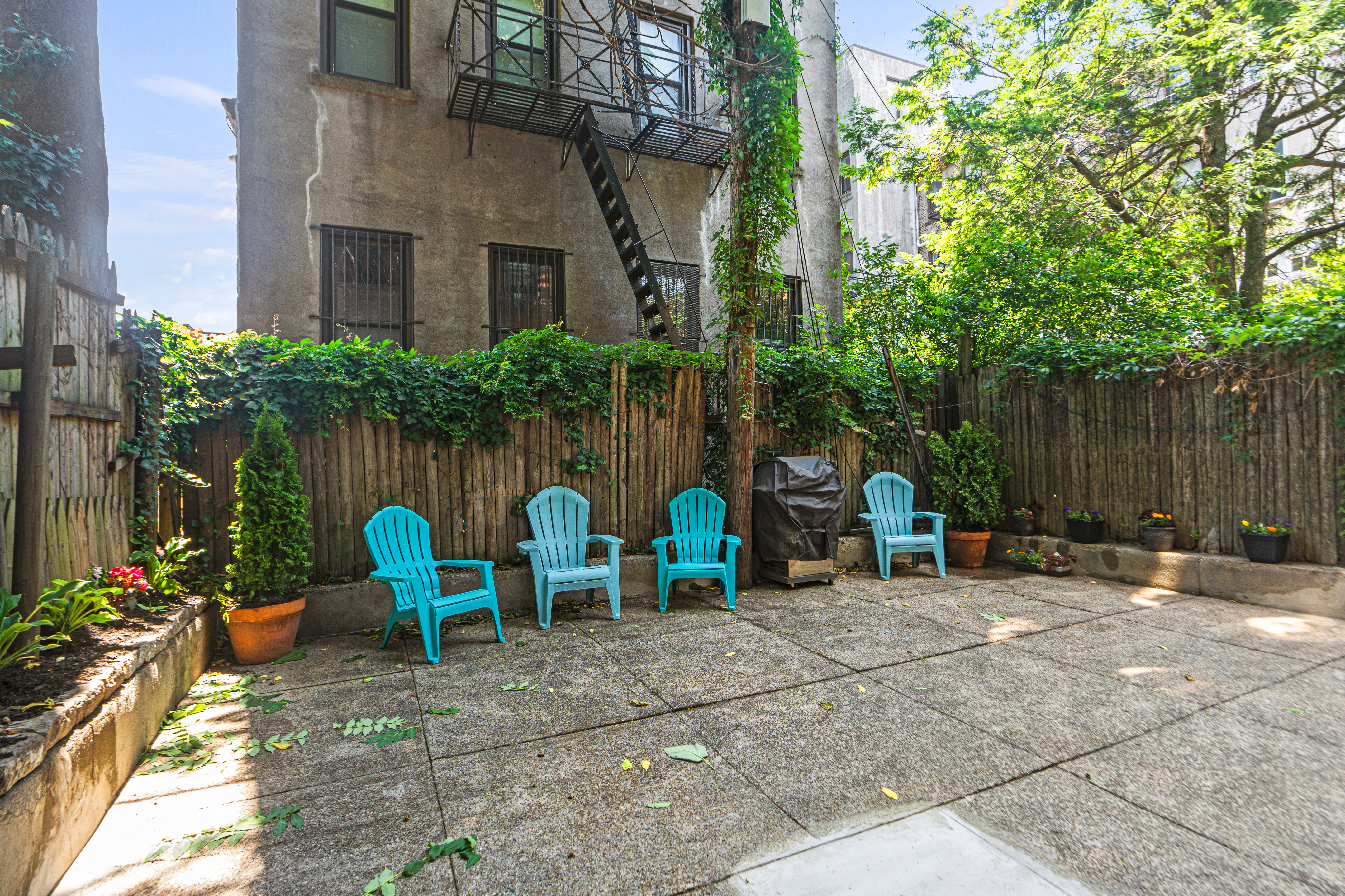 247 Montgomery St #B 