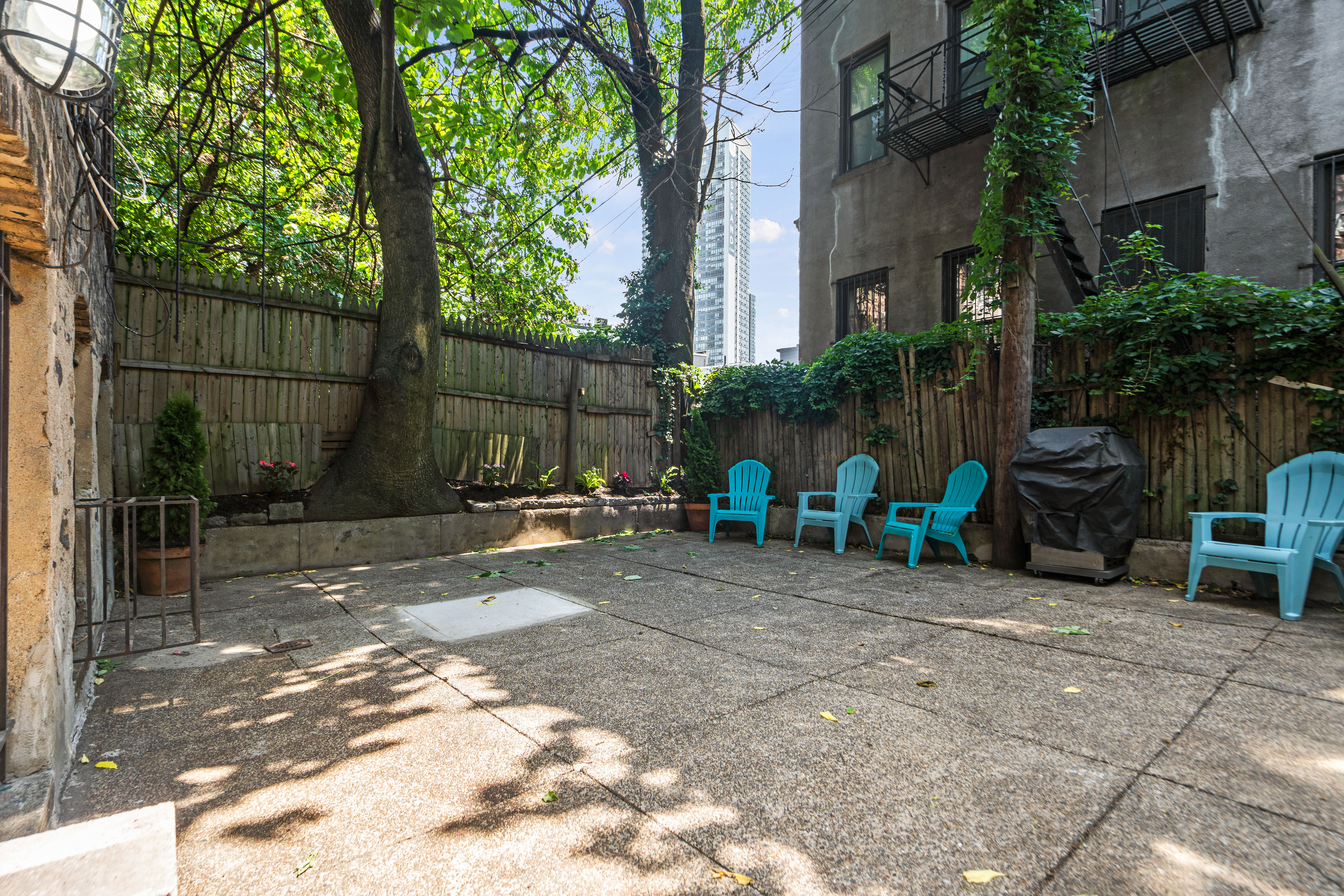 247 Montgomery St #B 