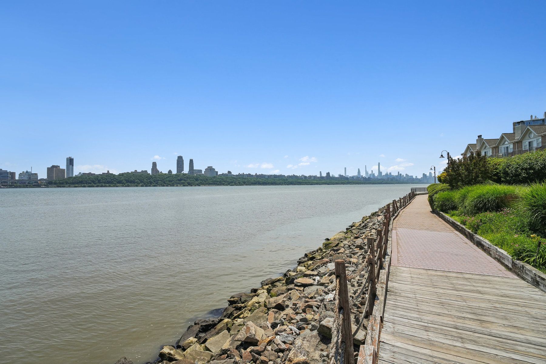200 Grand Cove Way Unit# PH-5B