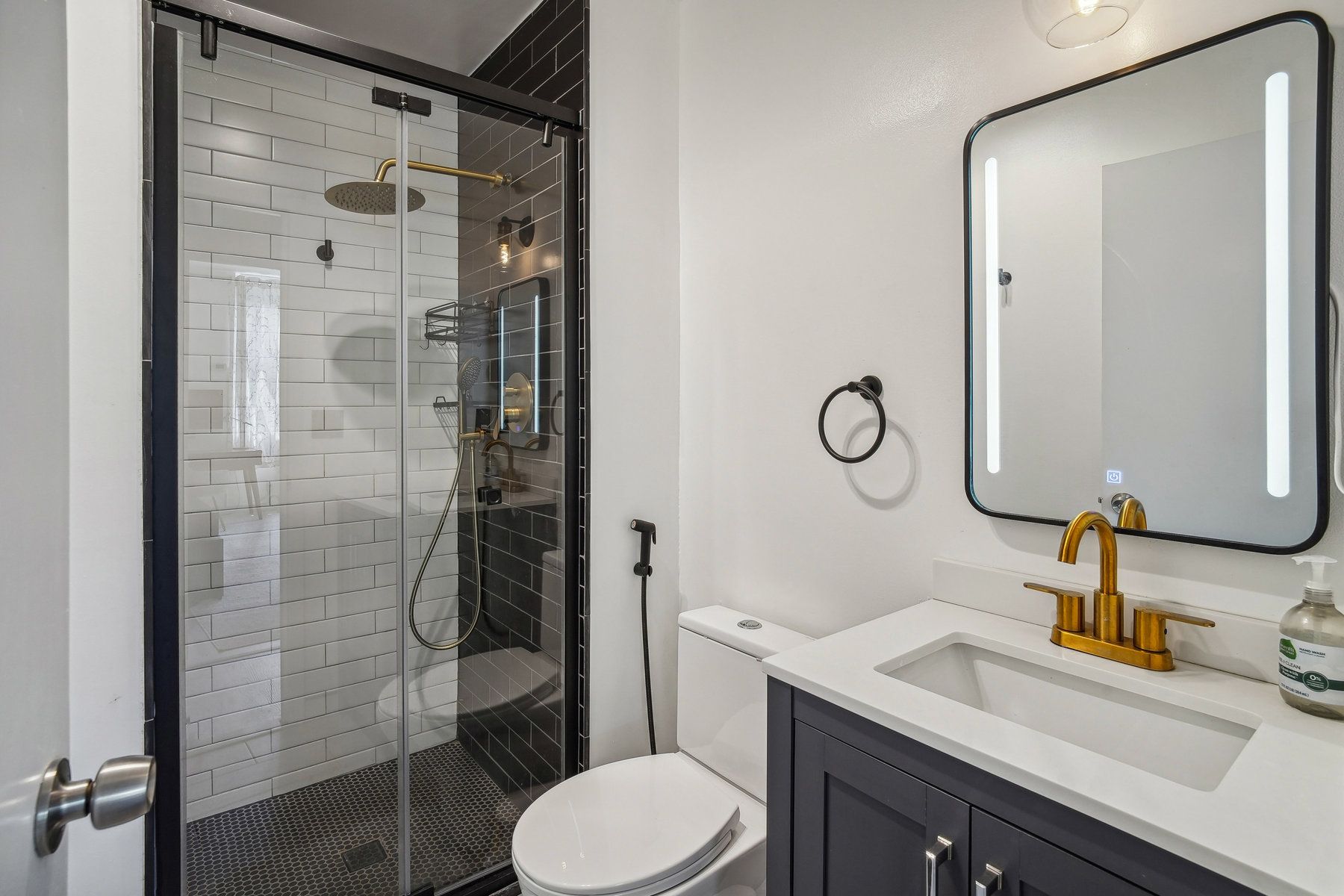200 Grand Cove Way Unit# PH-5B