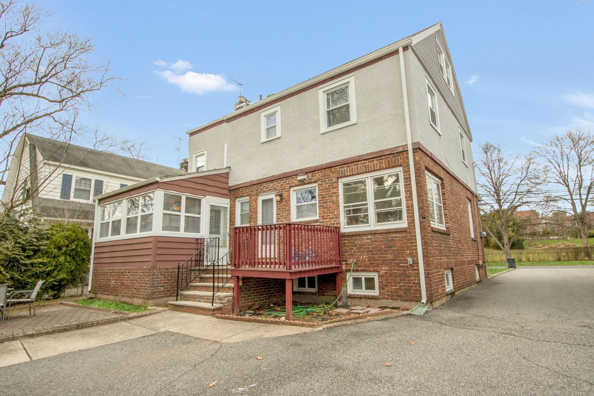 164 West Hudson Avenue