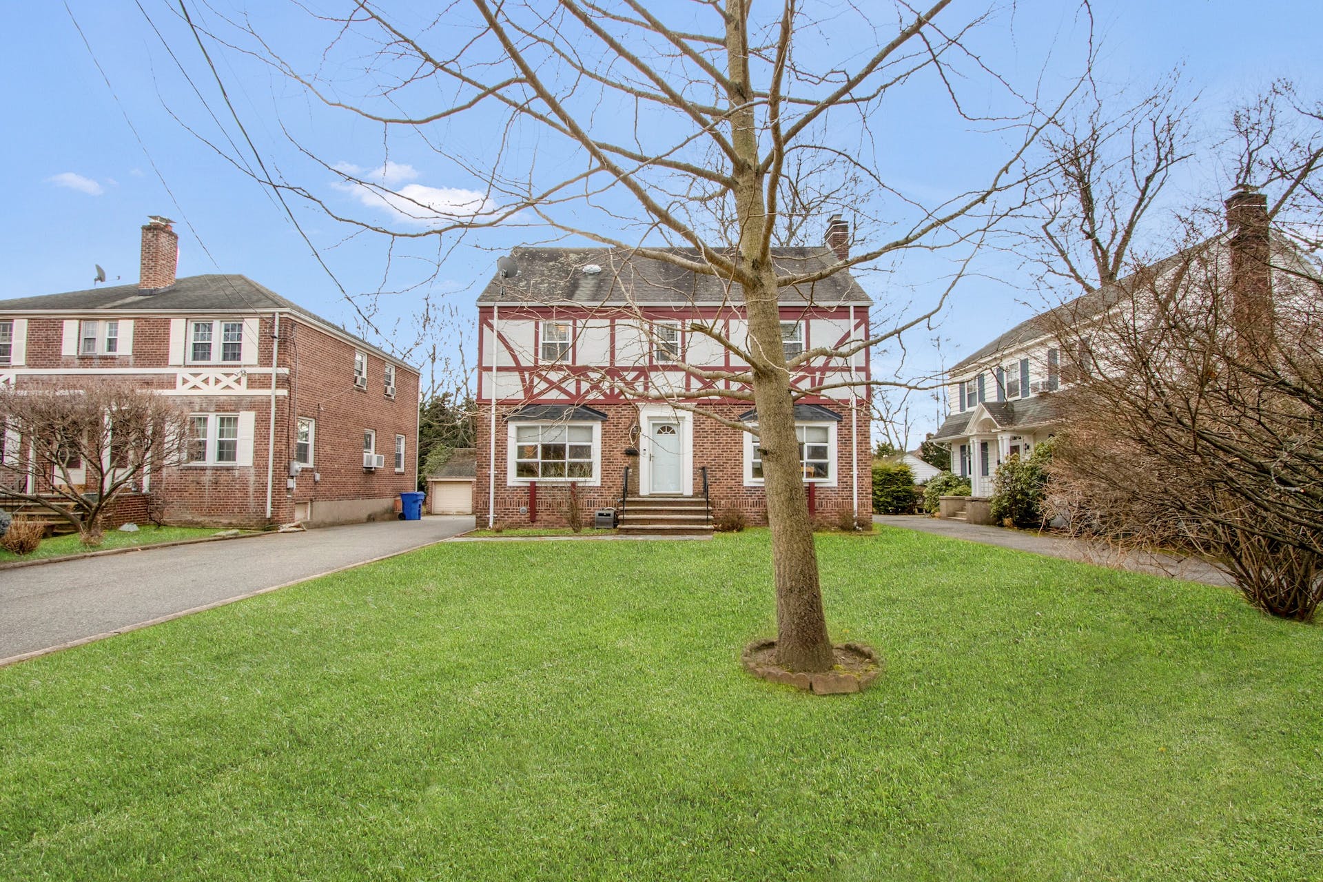 164 West Hudson Avenue