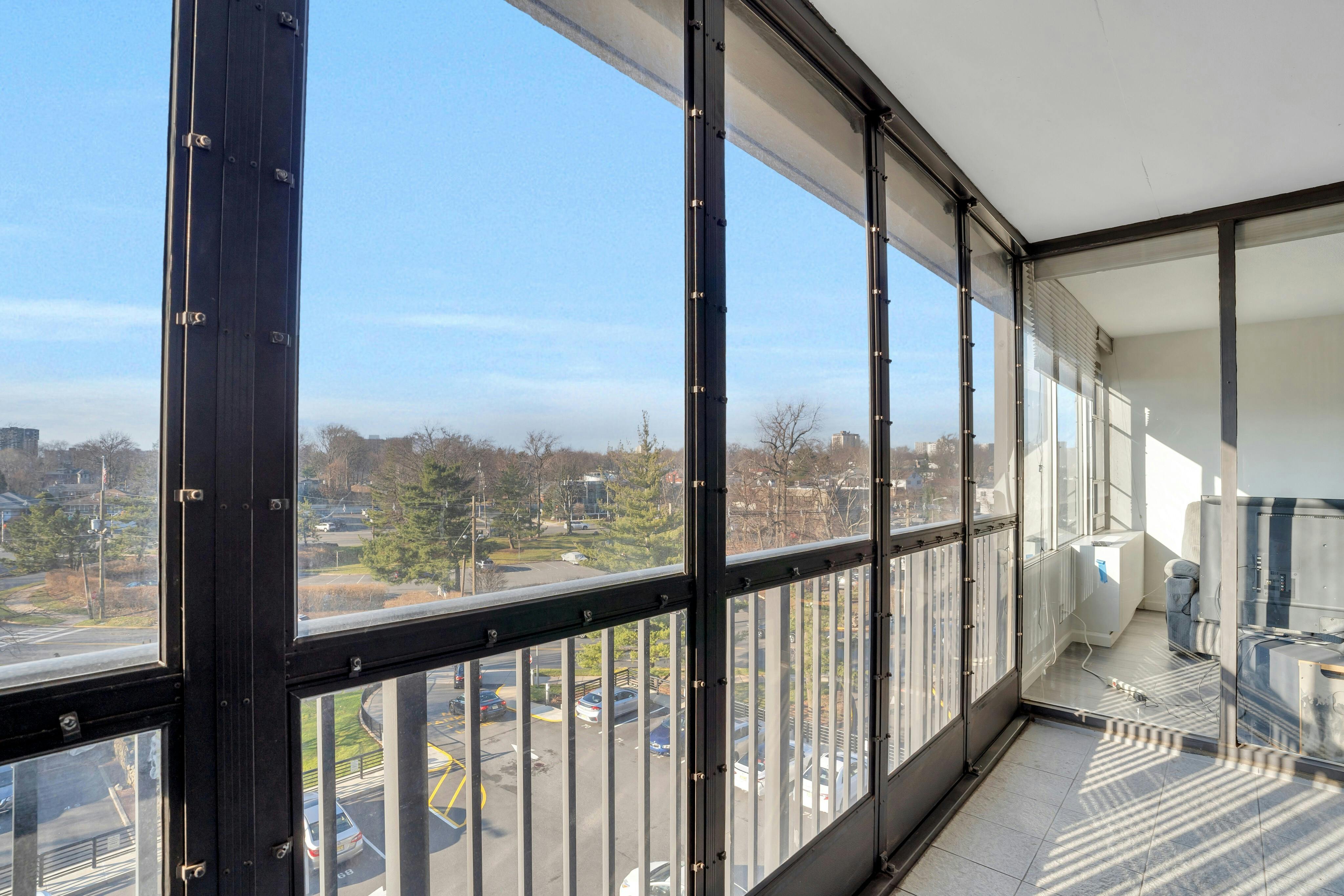 6 Horizon Road Unit# 410