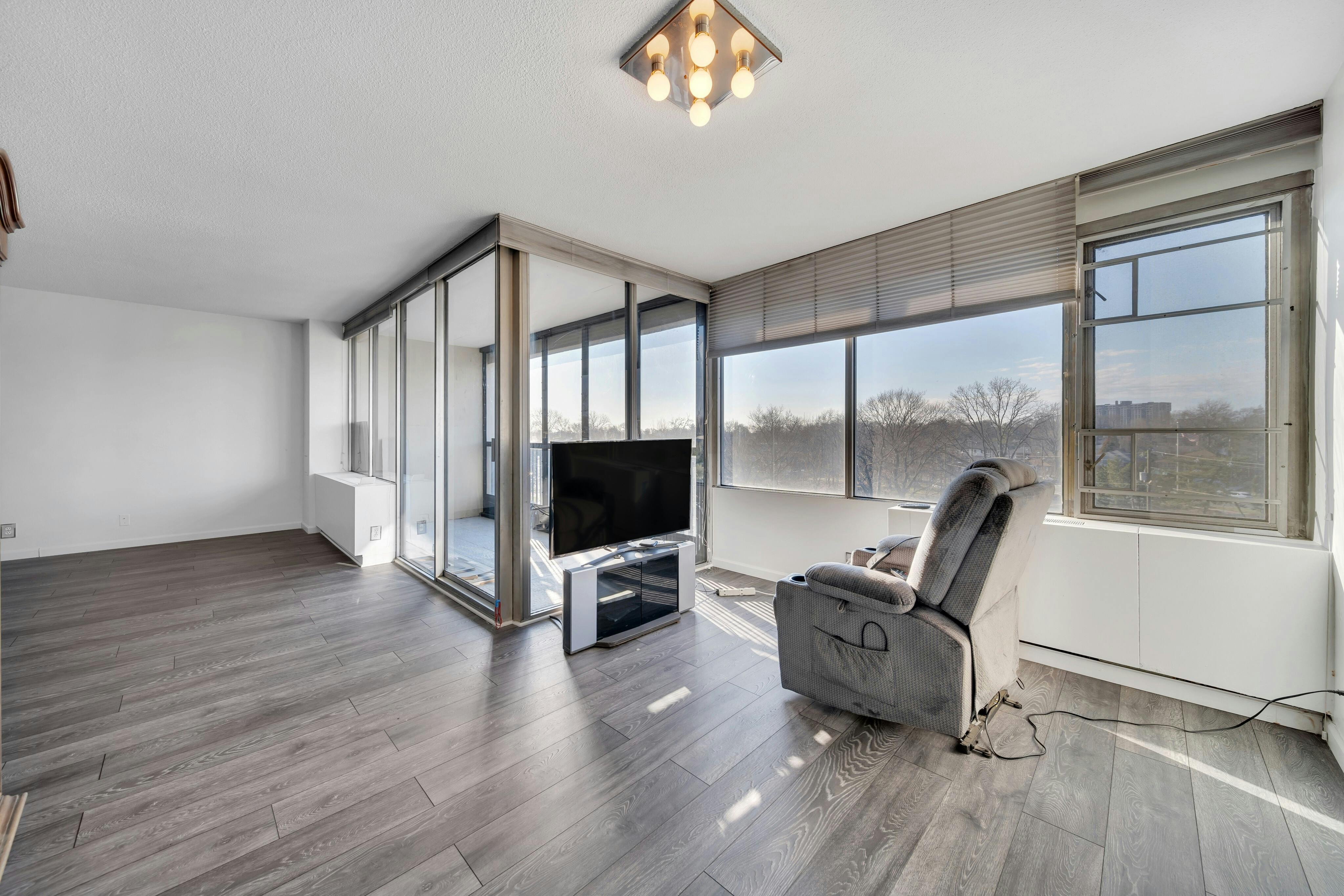 6 Horizon Road Unit# 410