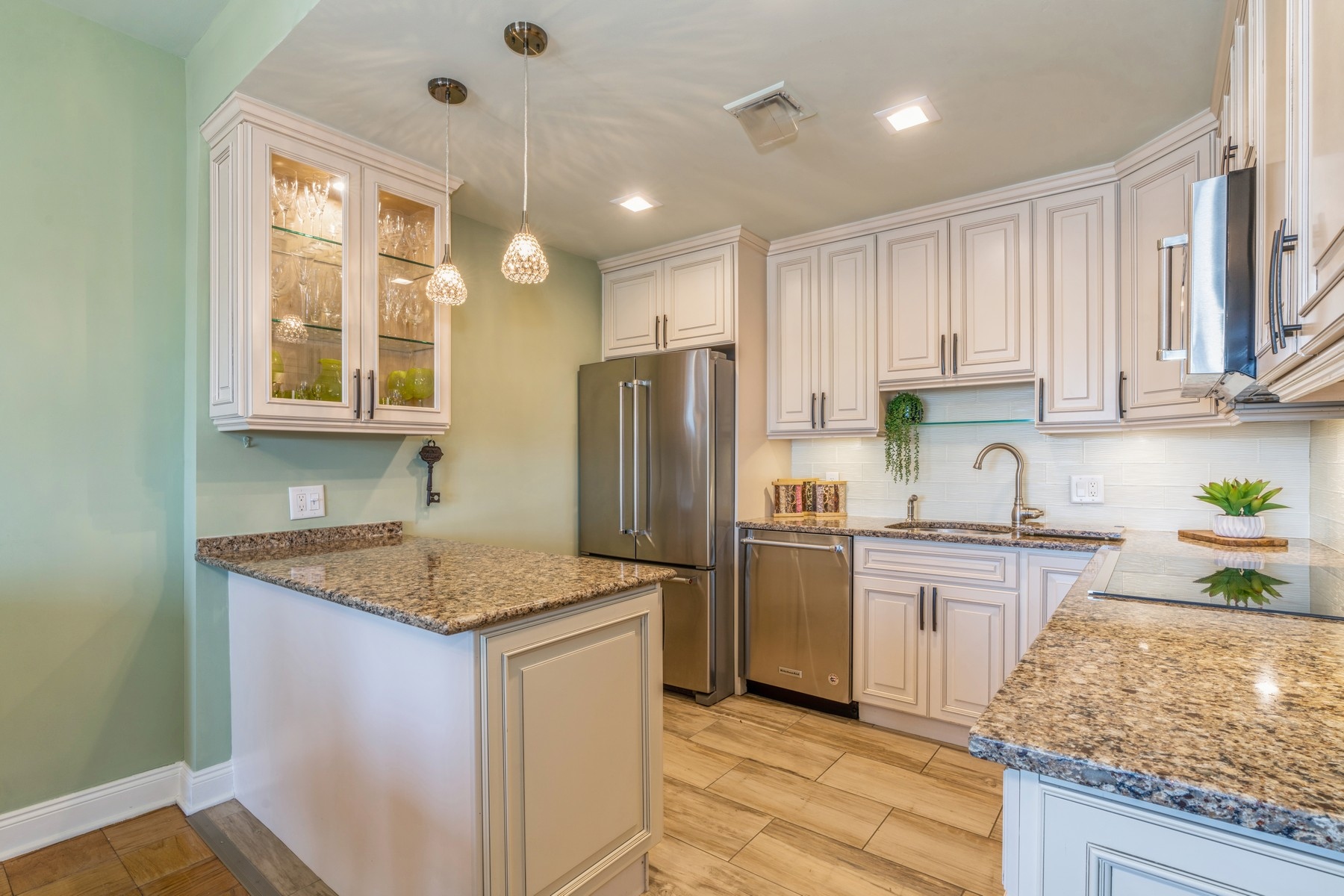 204 Shearwater Ct West Unit# 53
