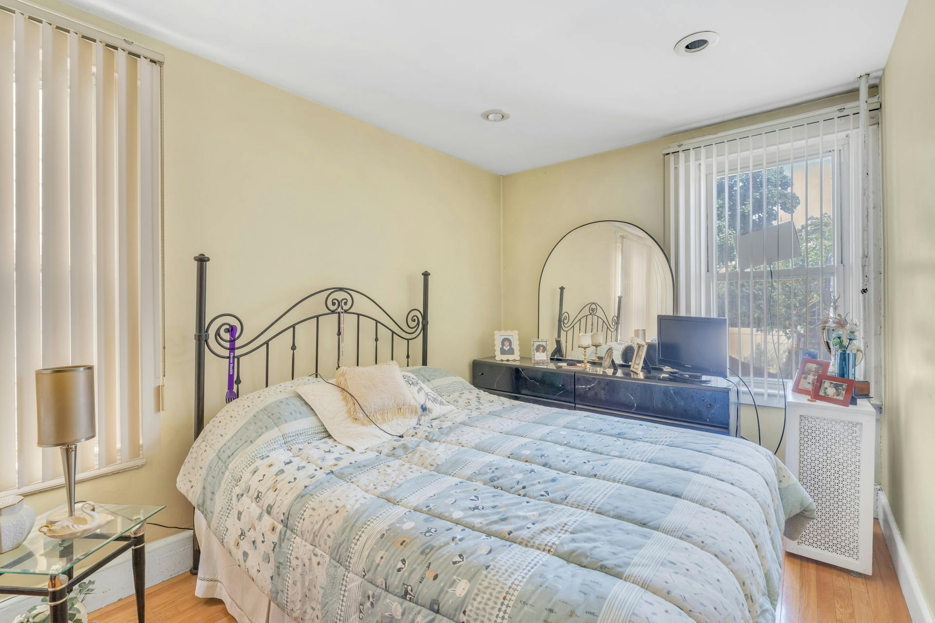 8516 3rd Ave. 