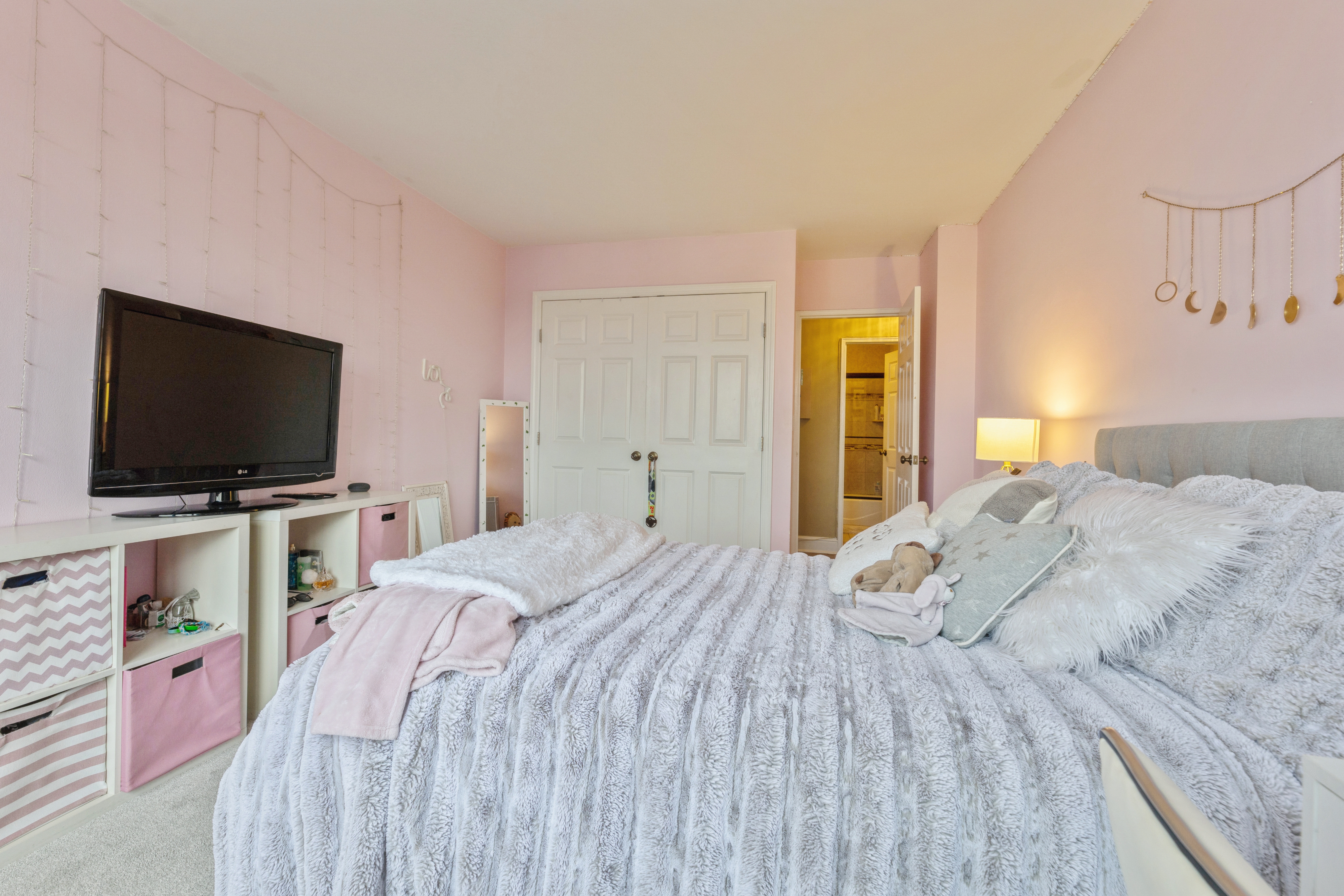 2000 Linwood Avenue Unit# 5W