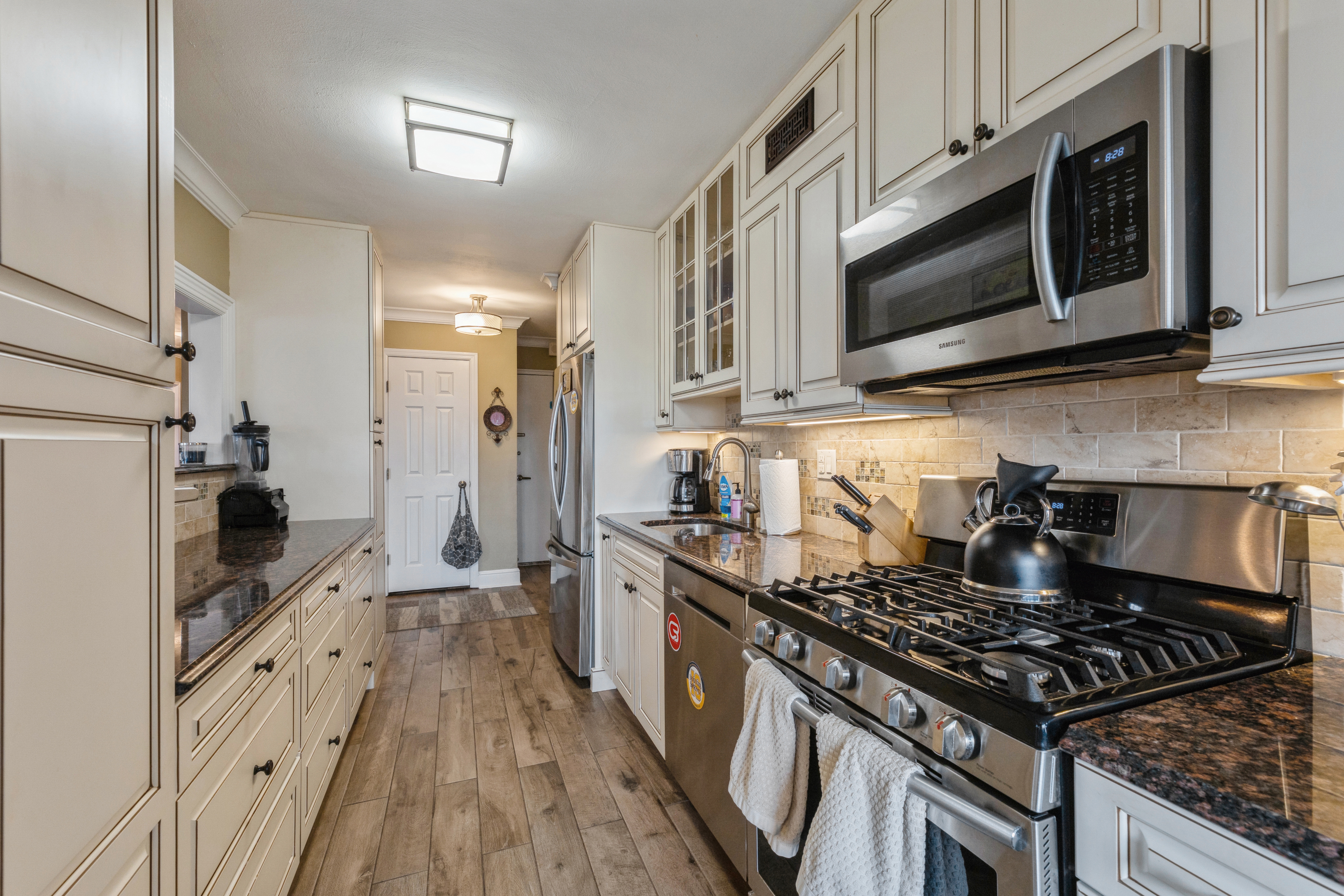 2000 Linwood Avenue Unit# 5W