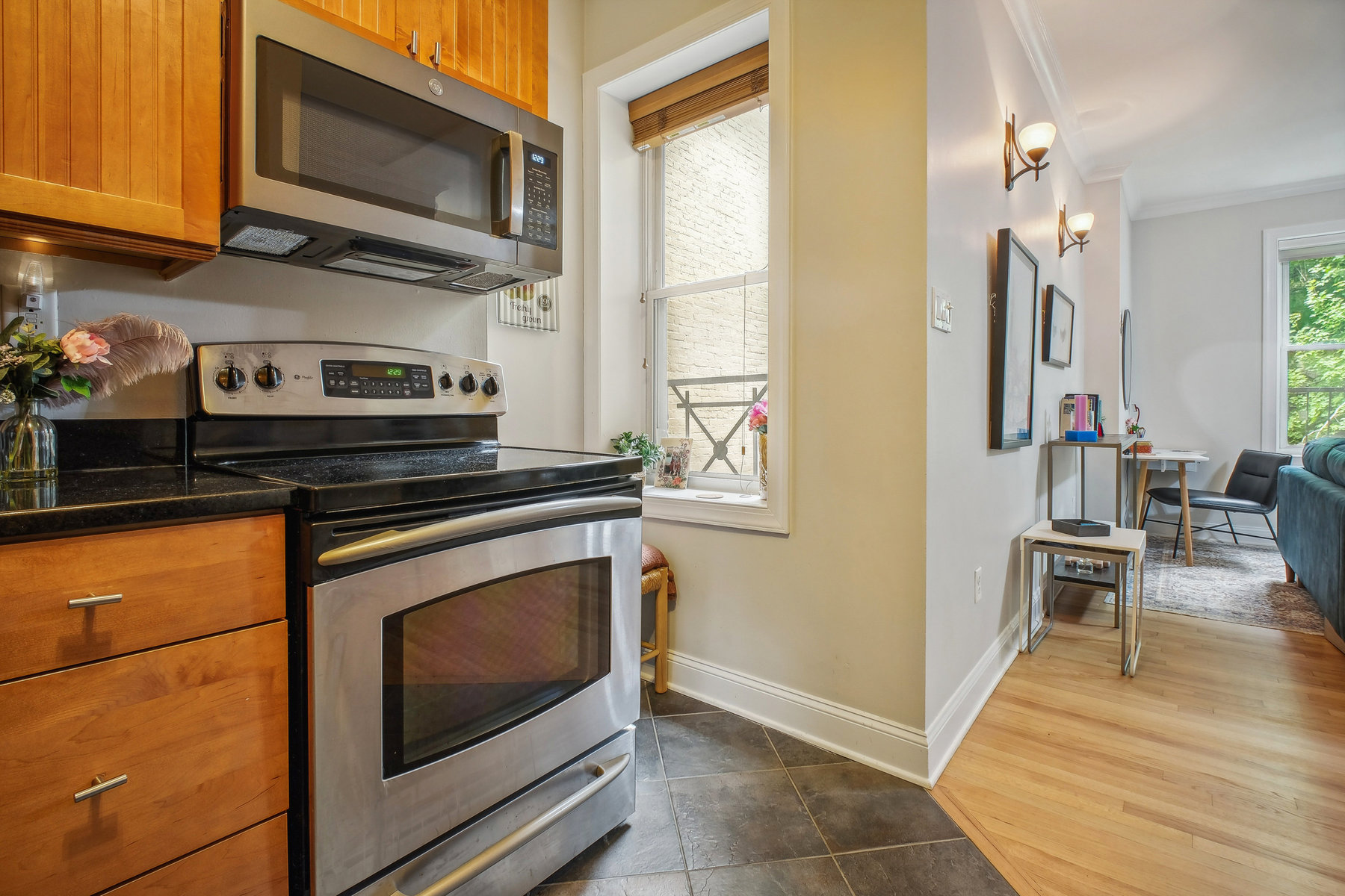 1016 Willow Ave Unit# 203