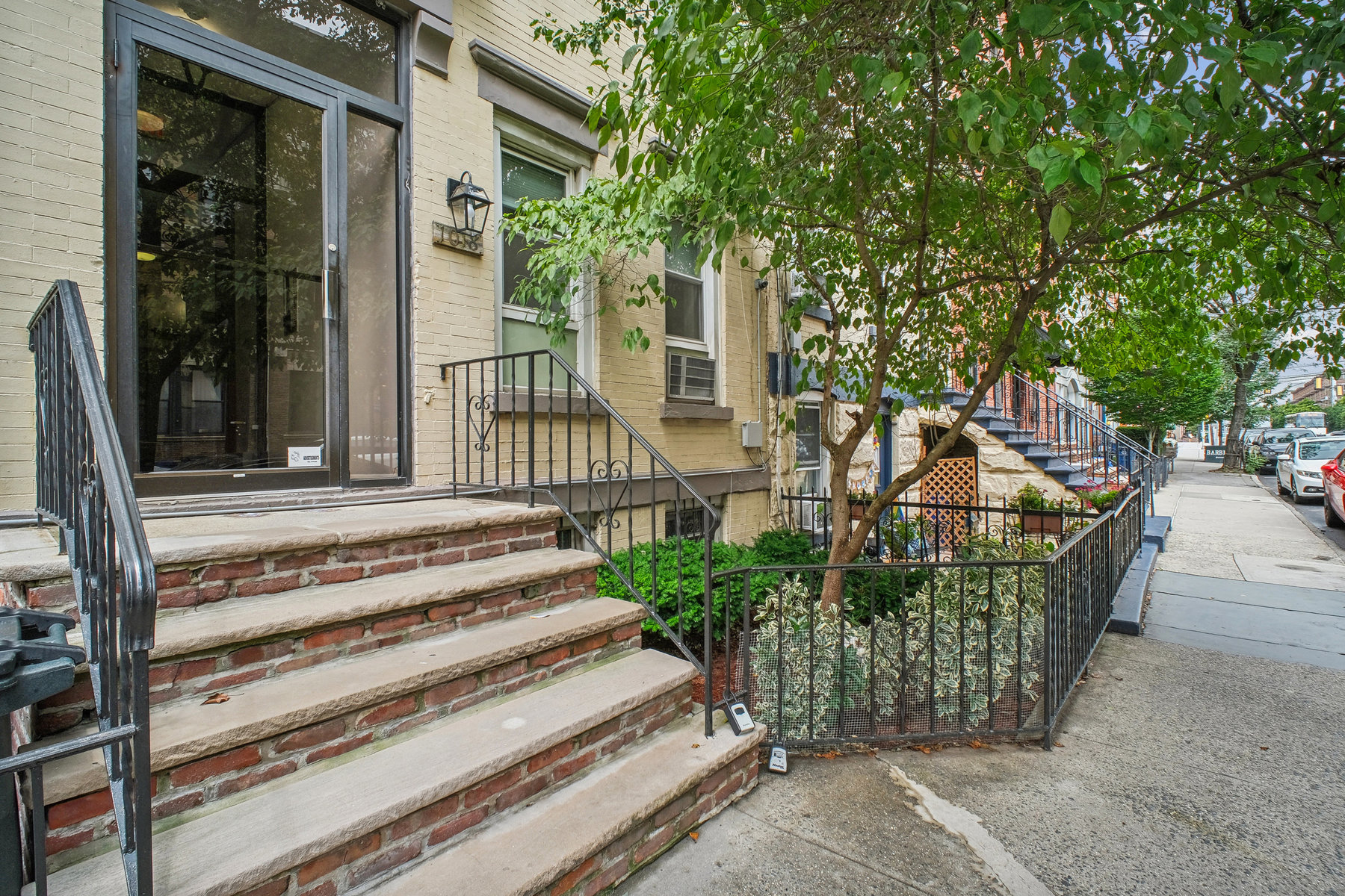 1016 Willow Ave Unit# 203