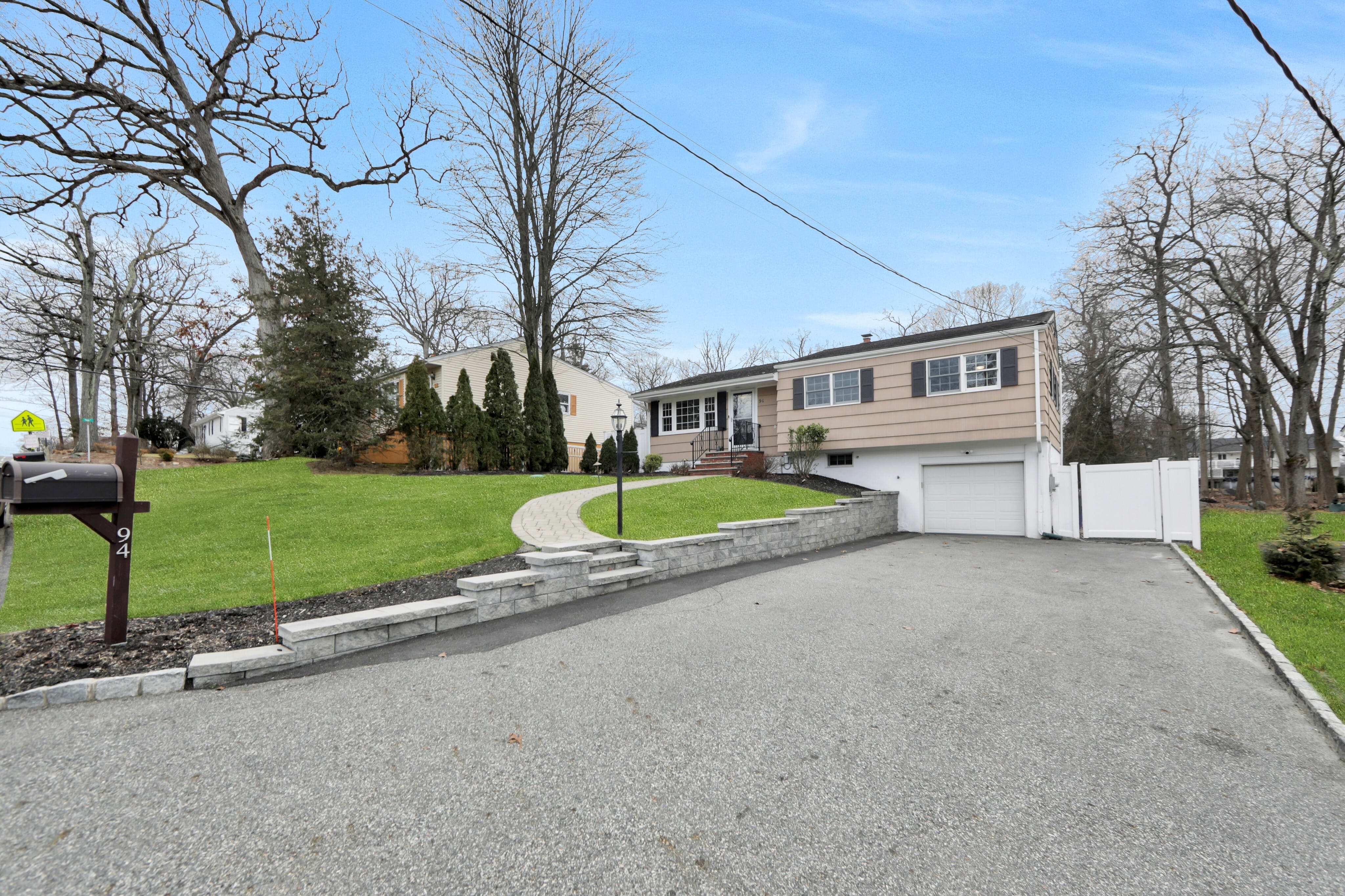 94 Yawpo Avenue 