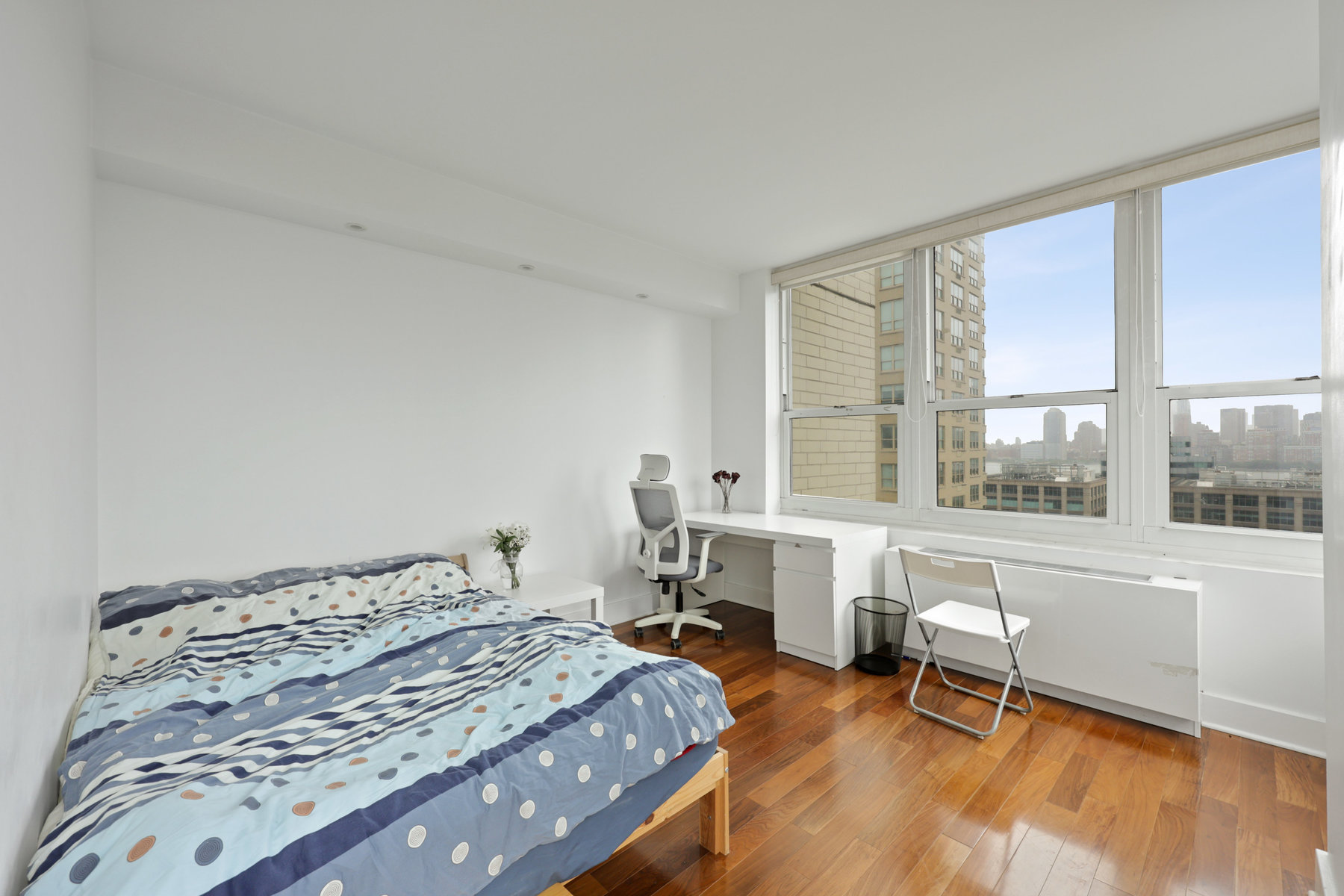 88 Morgan St Unit# 1706