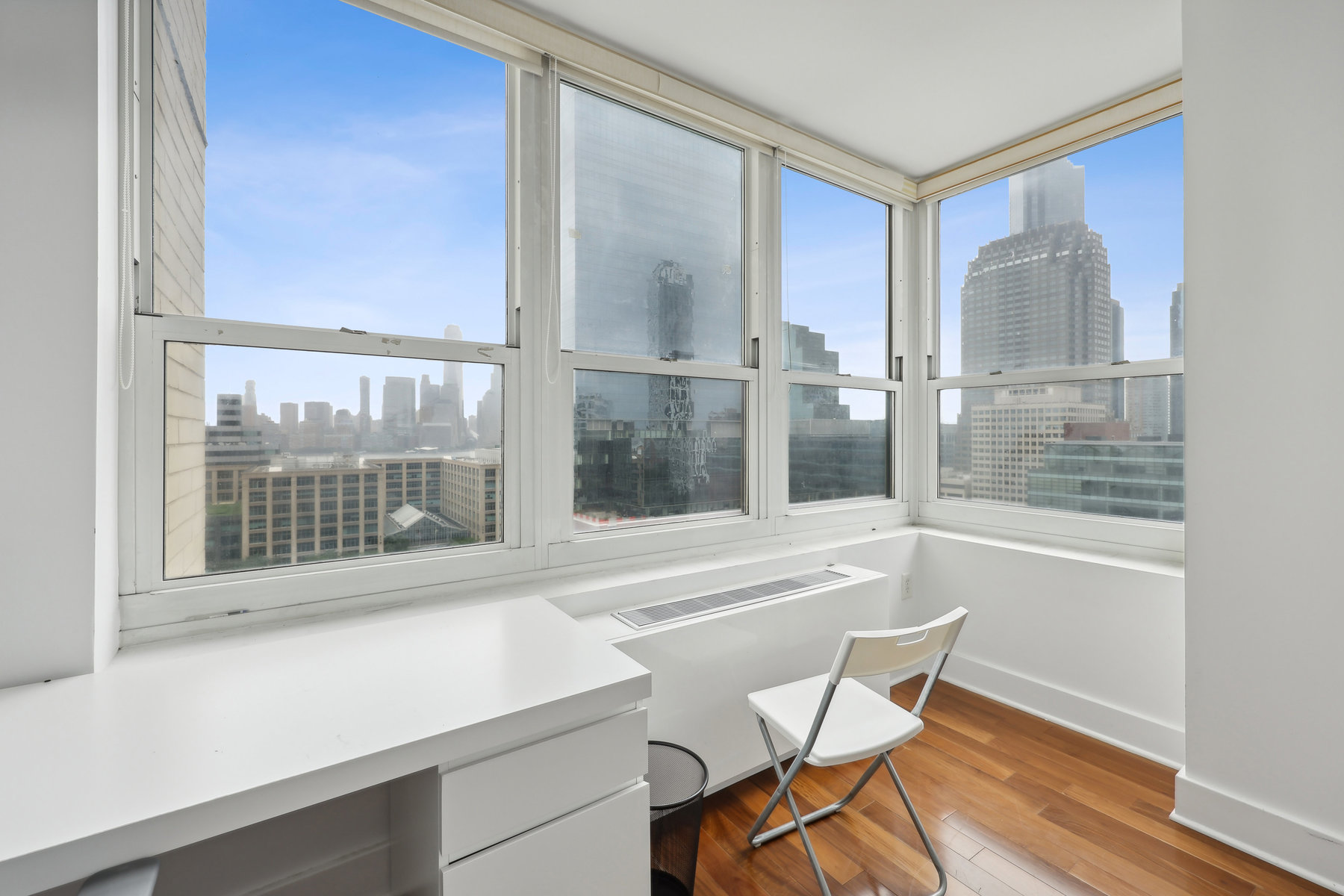 88 Morgan St Unit# 1706