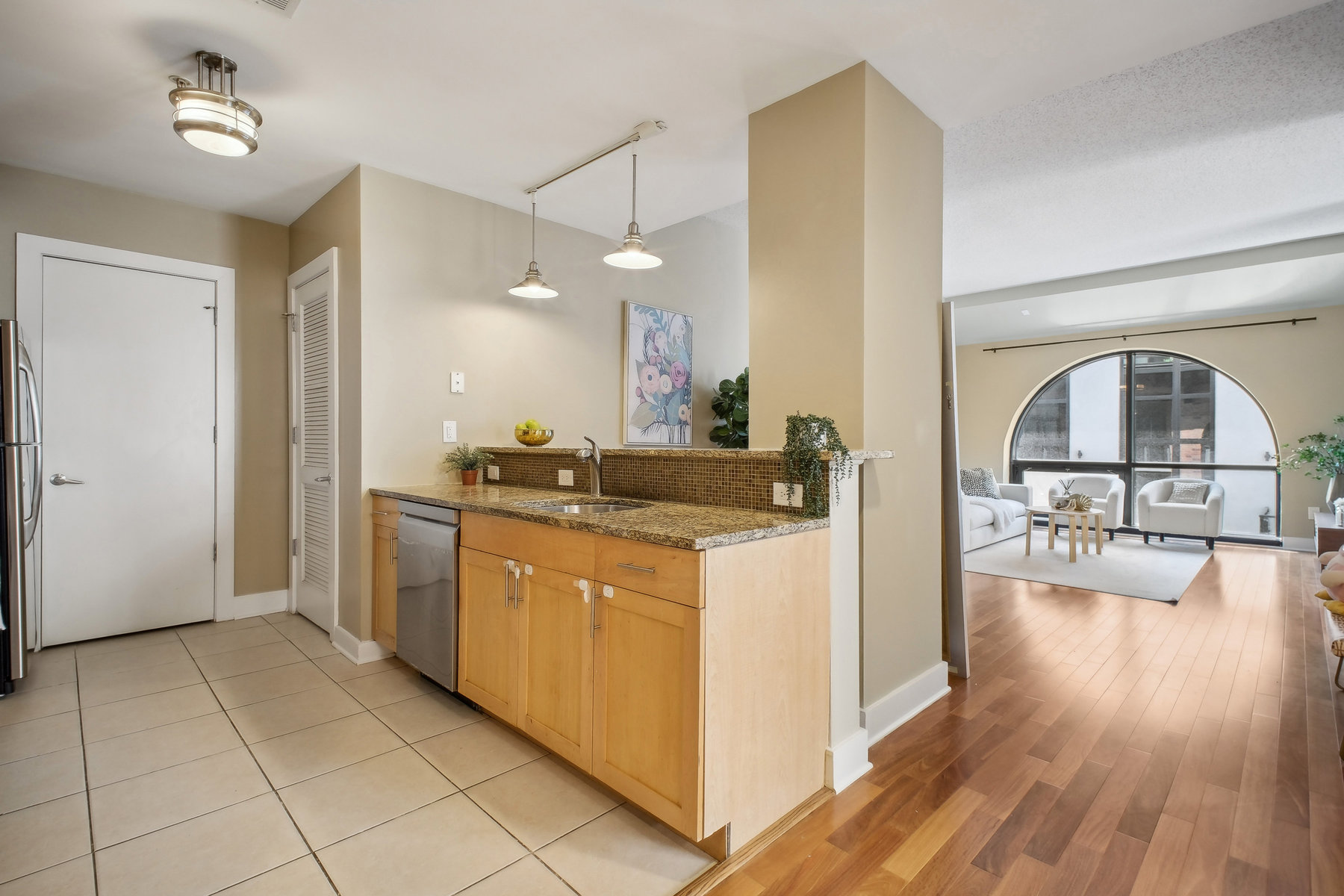159 2nd St Unit# 1103